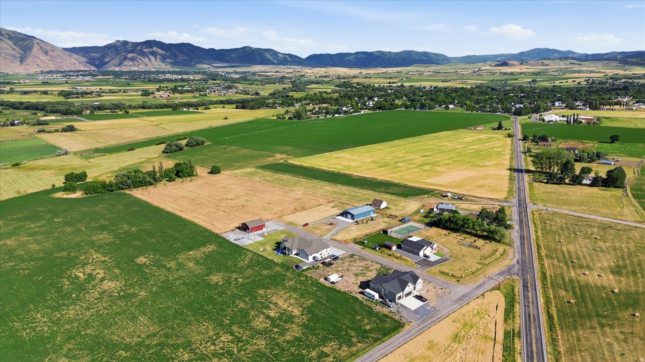 main property photo 20