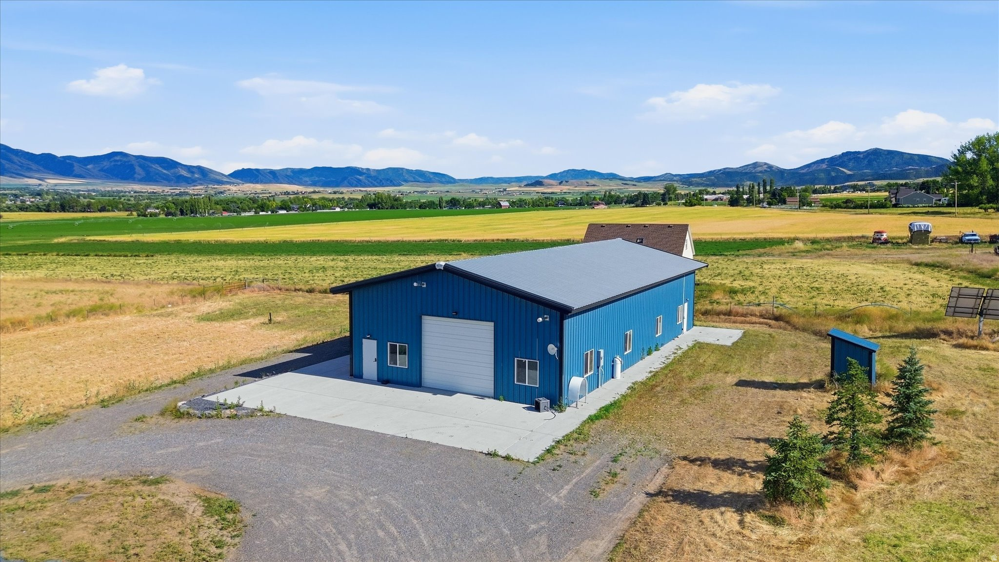 main property photo 7