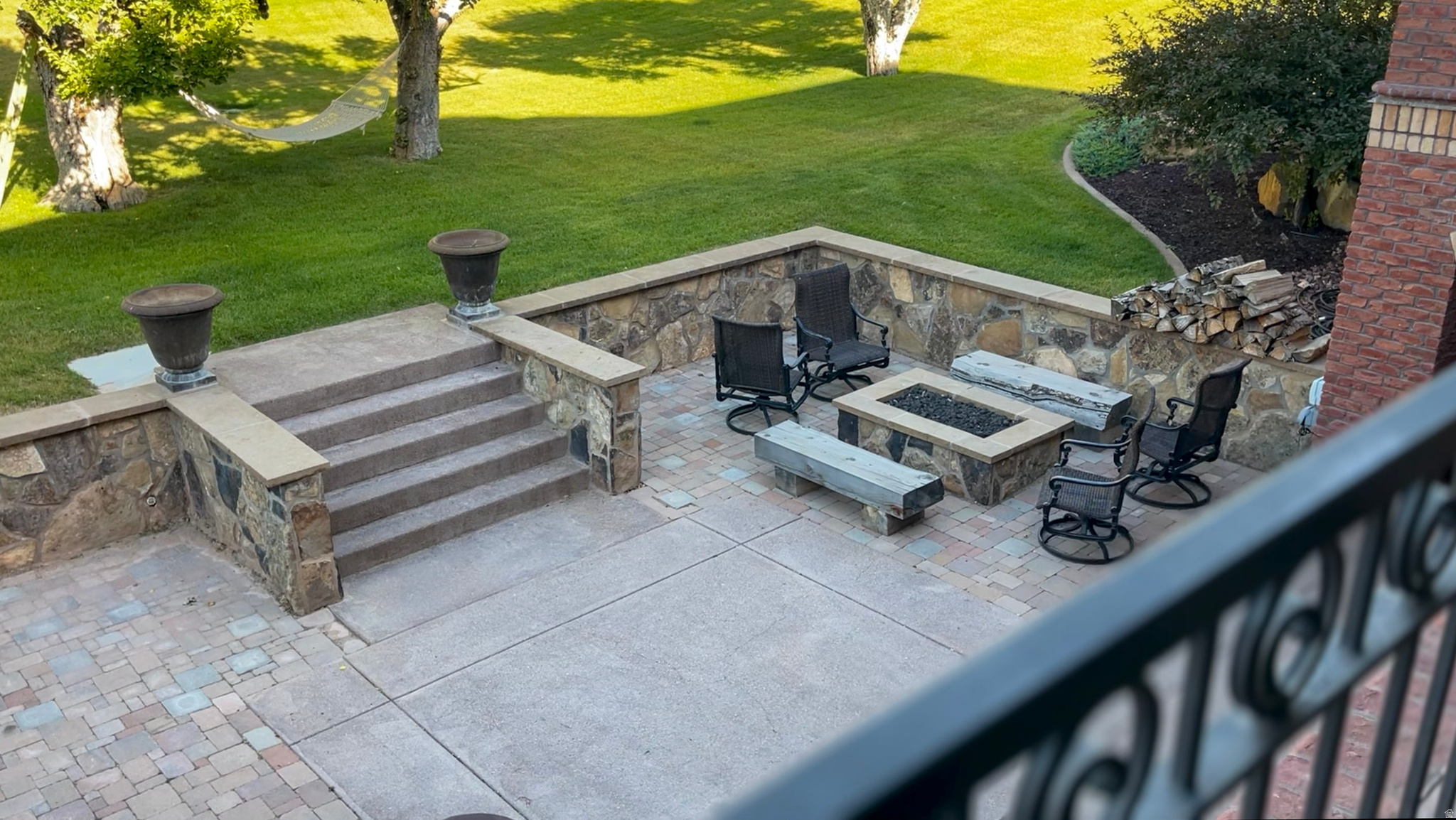 main property photo 78