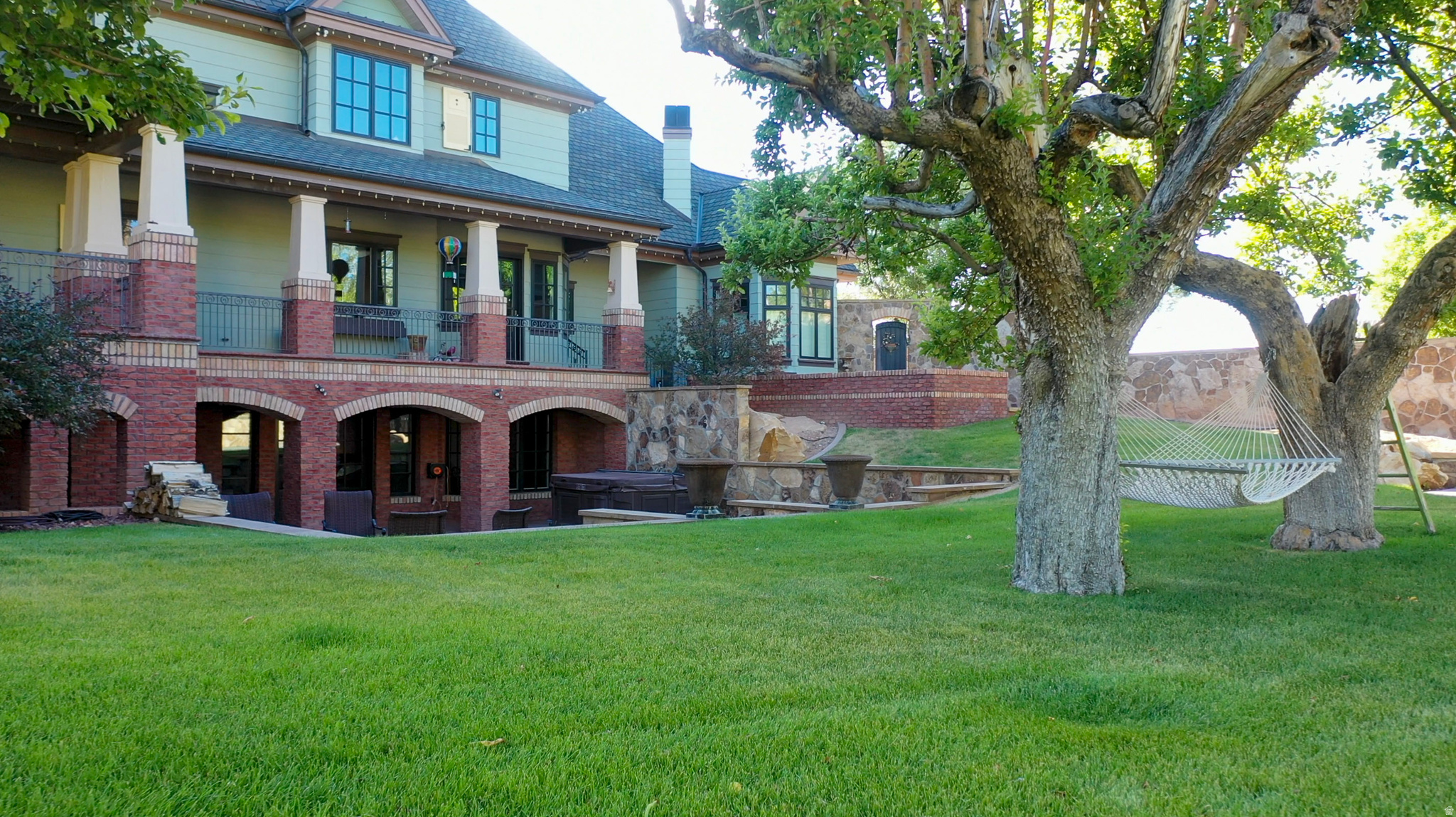 main property photo 83