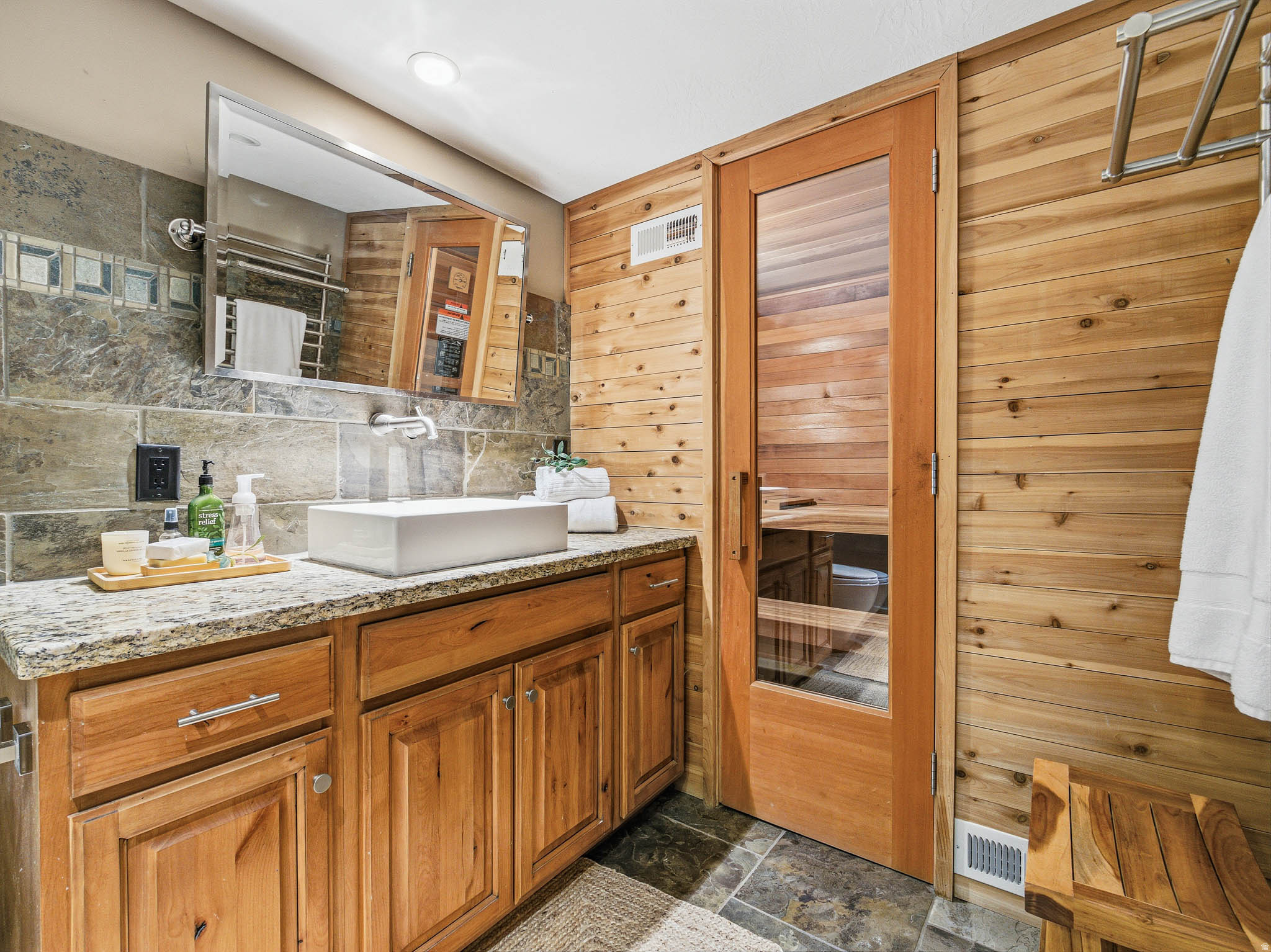 main property photo 94