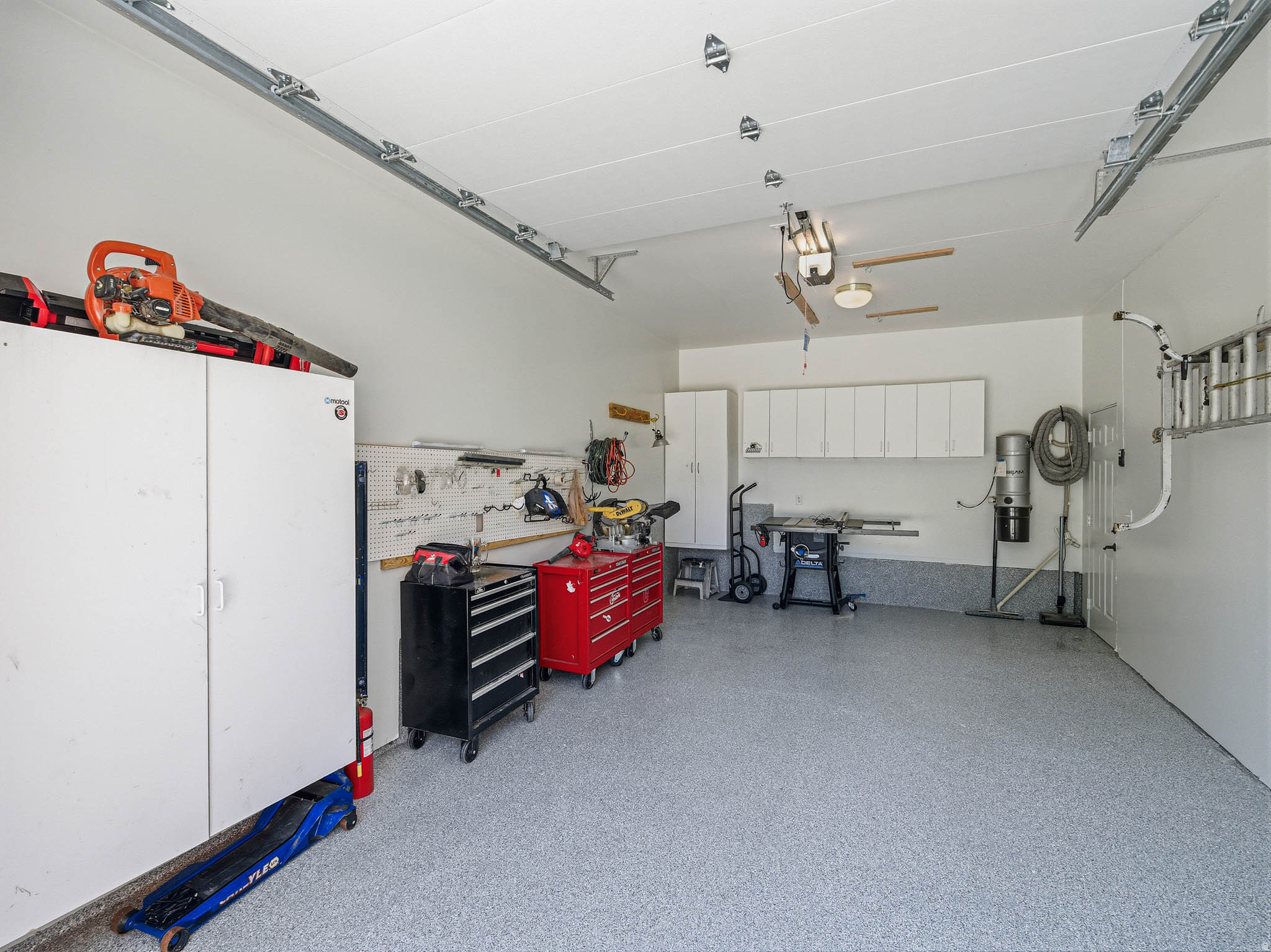 main property photo 99