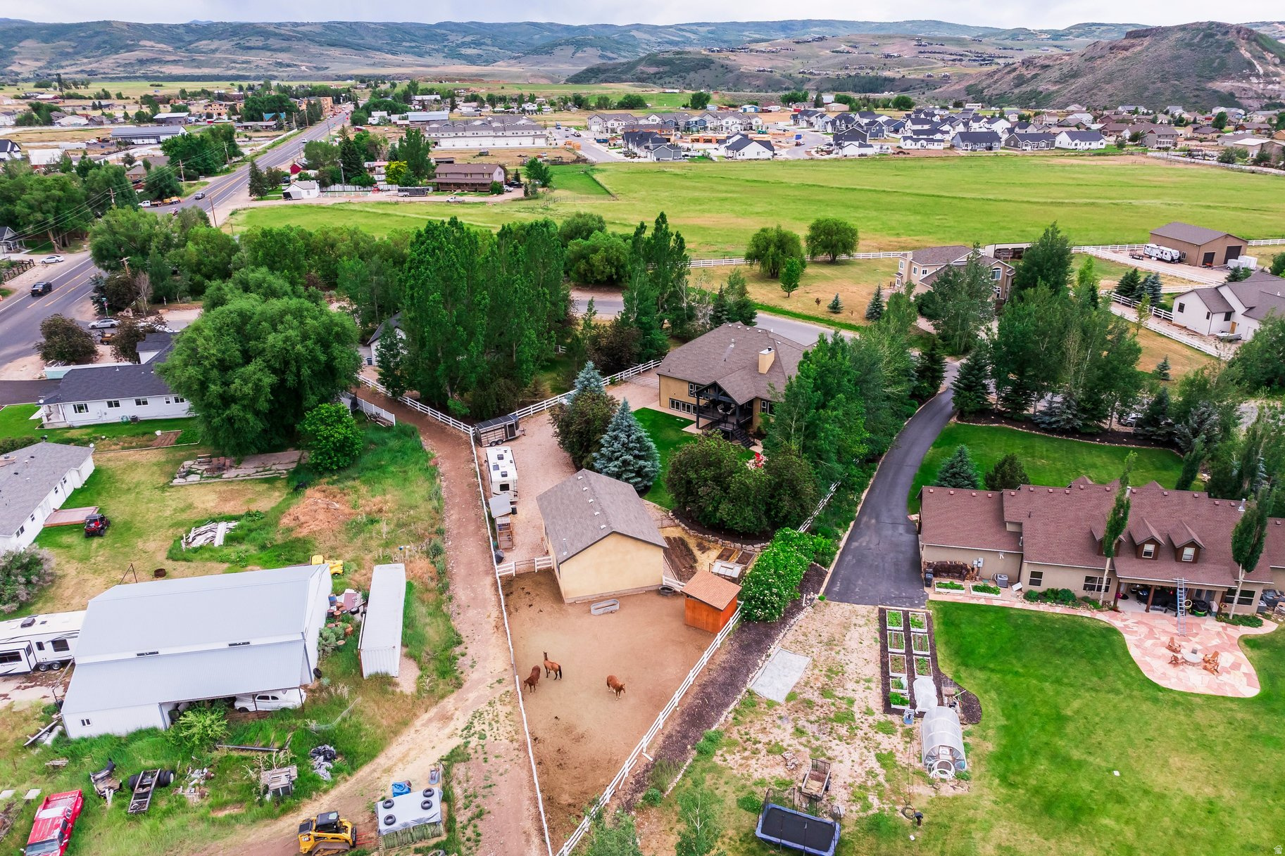 main property photo 43