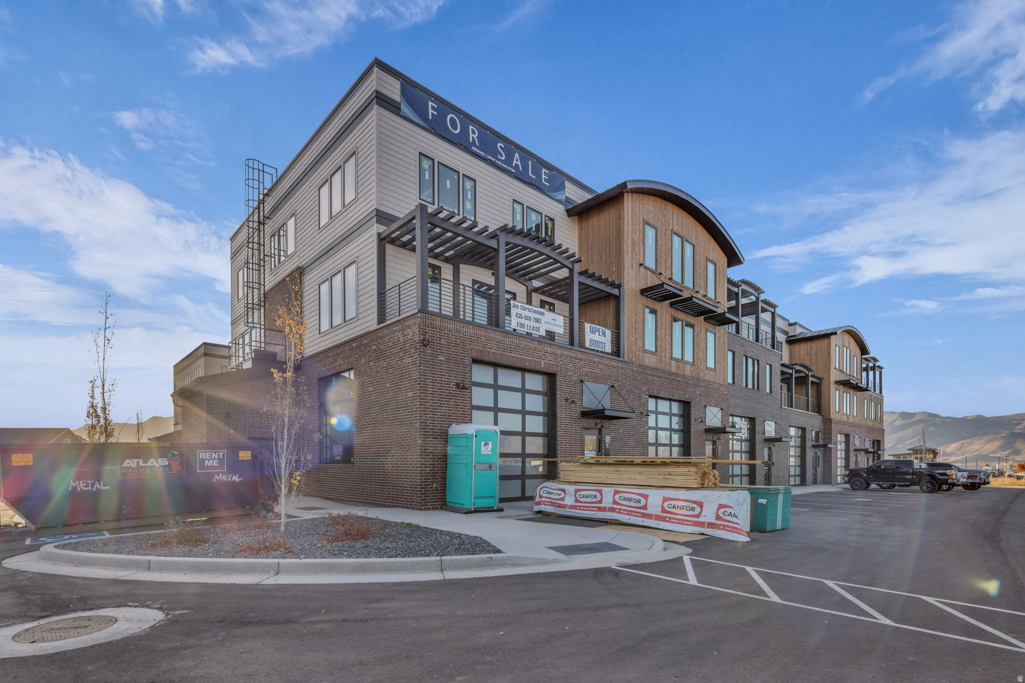 main property photo 18