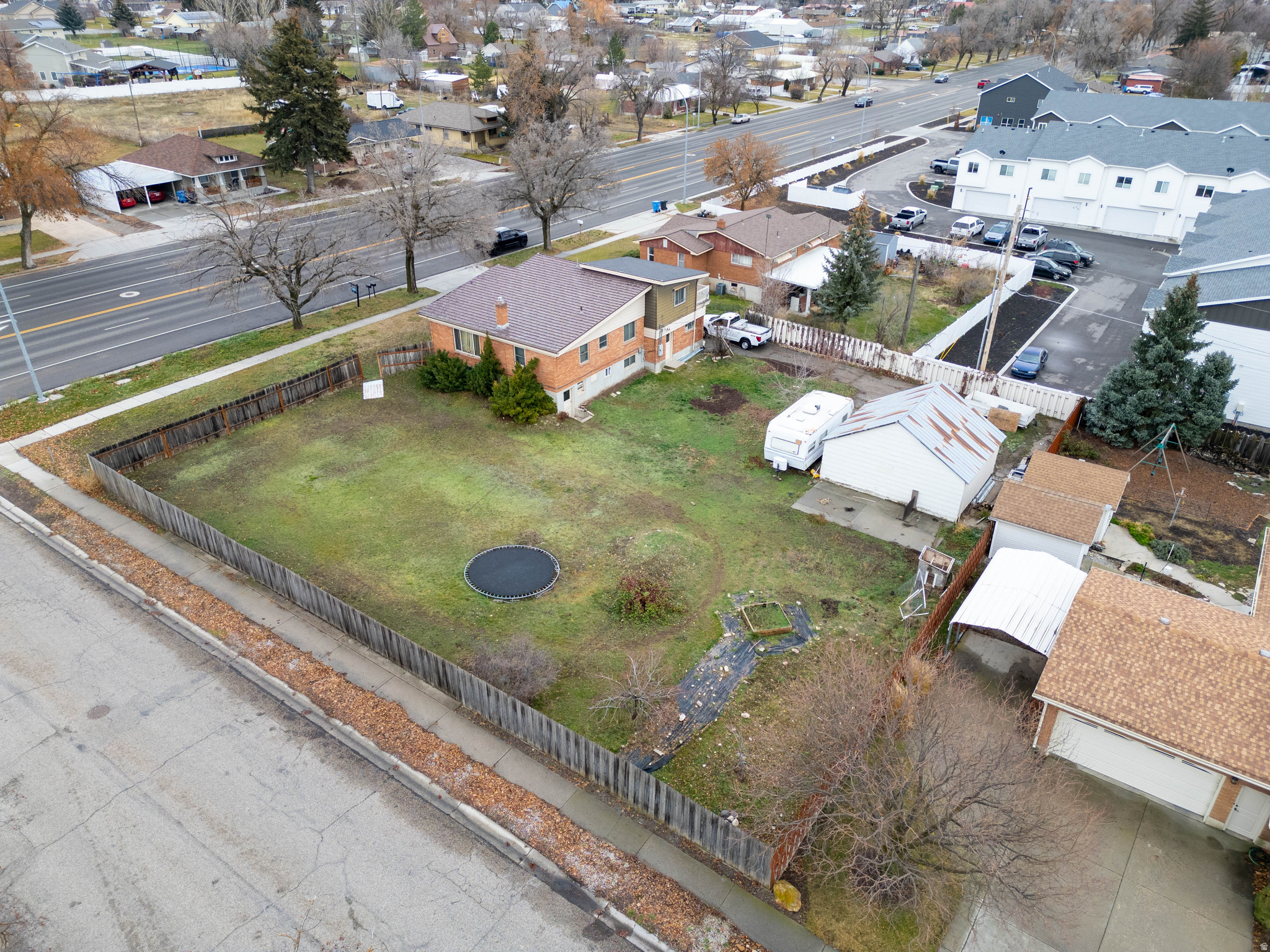 main property photo 26