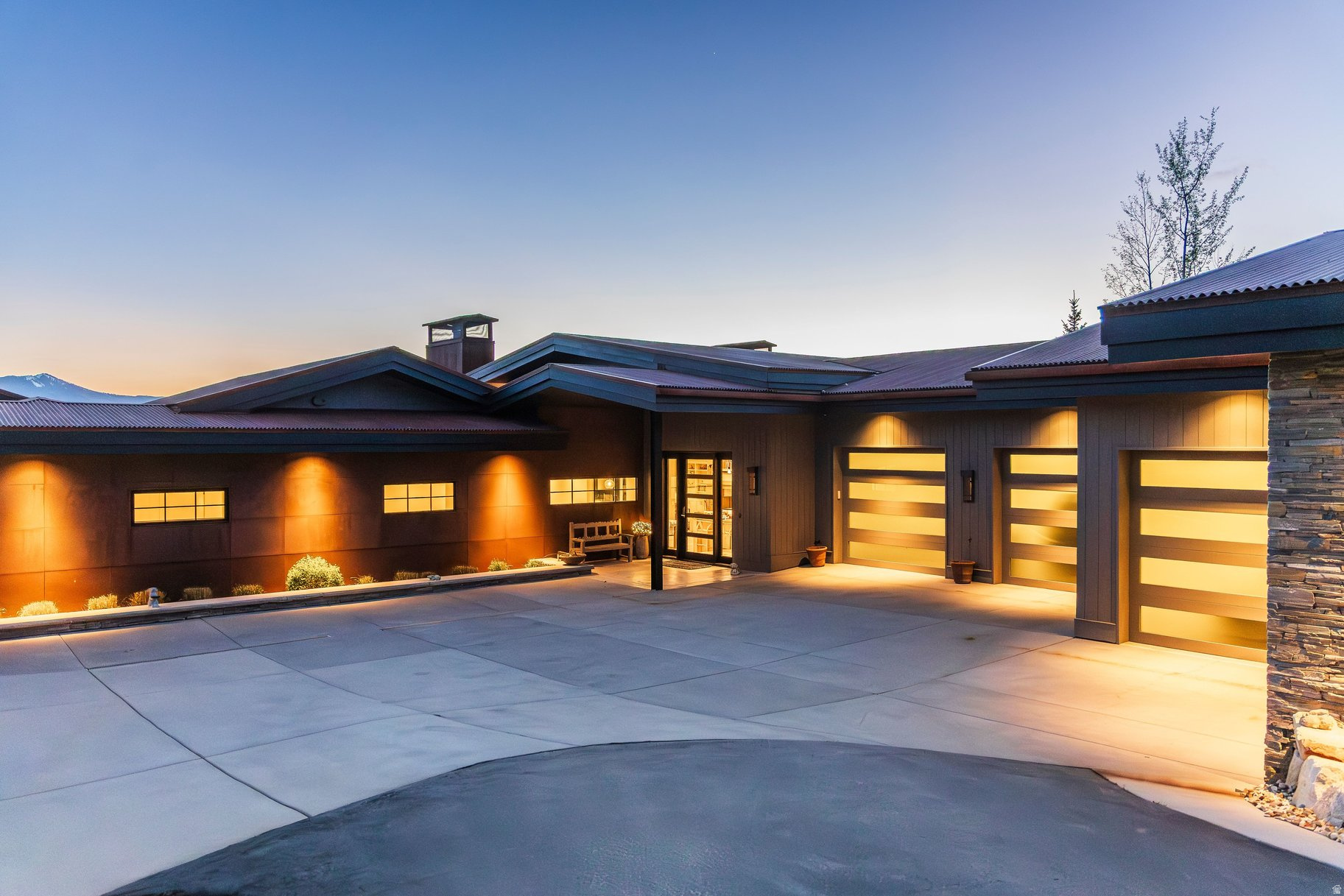 main property photo 67