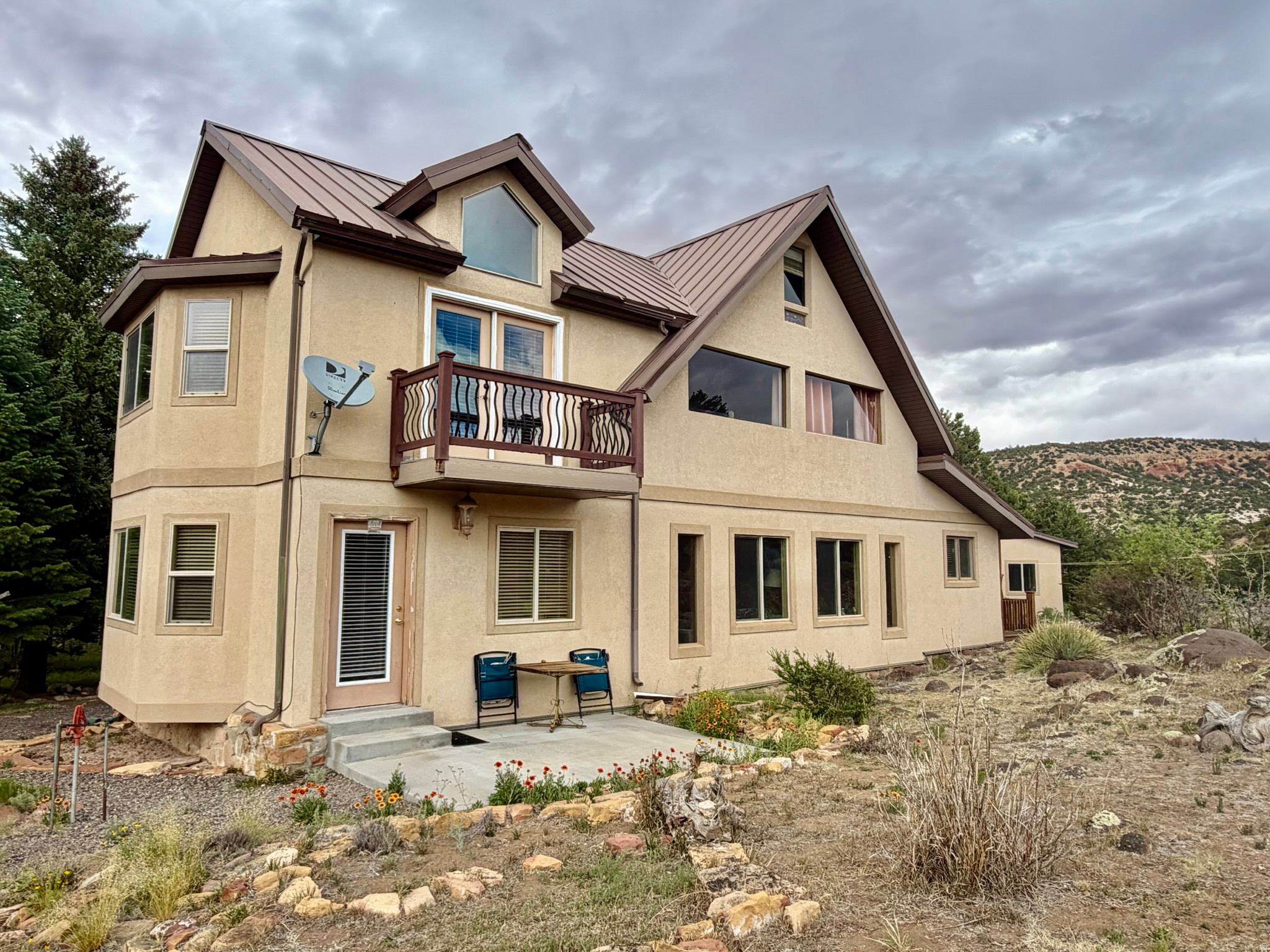 main property photo 13