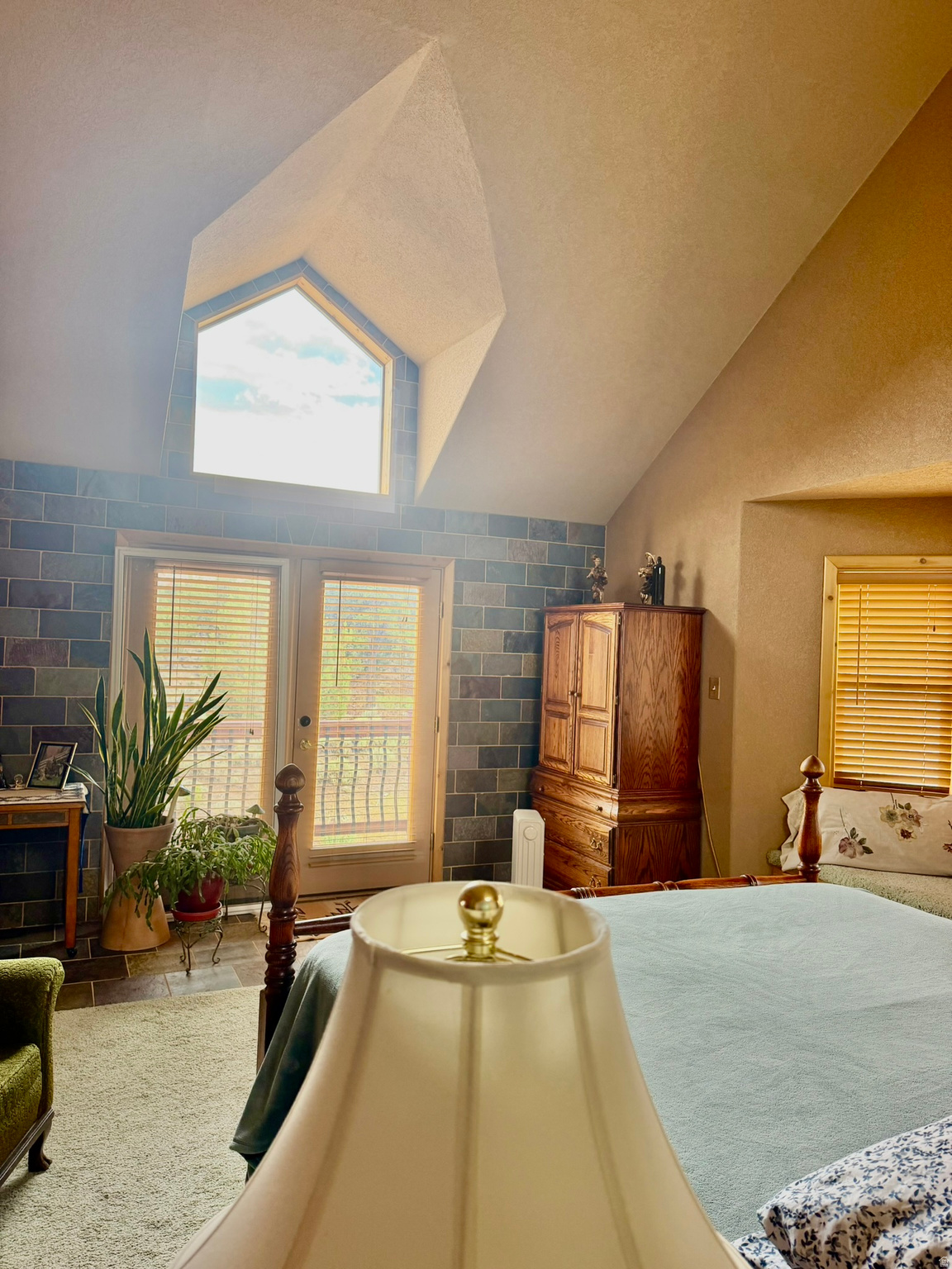 main property photo 40