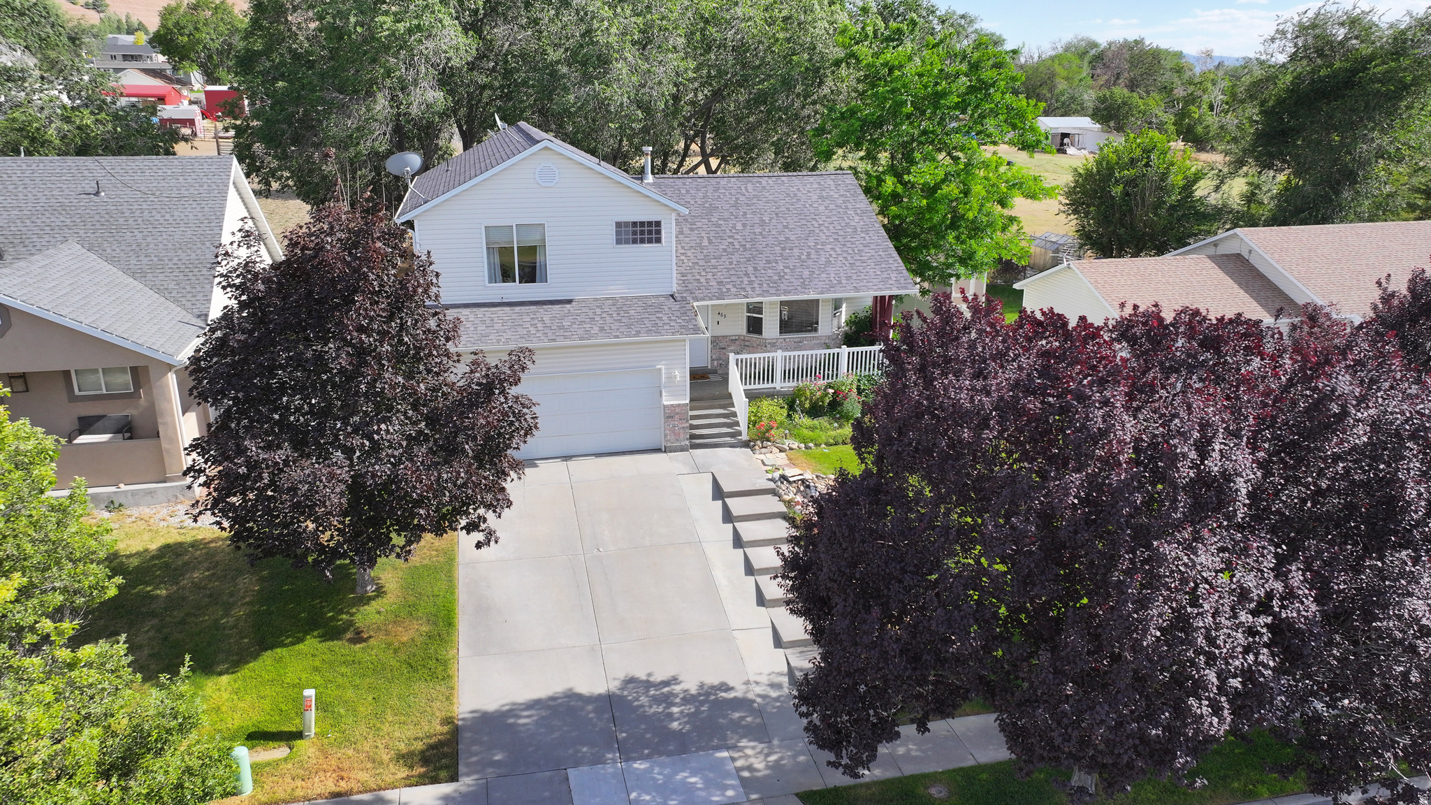 main property photo 45