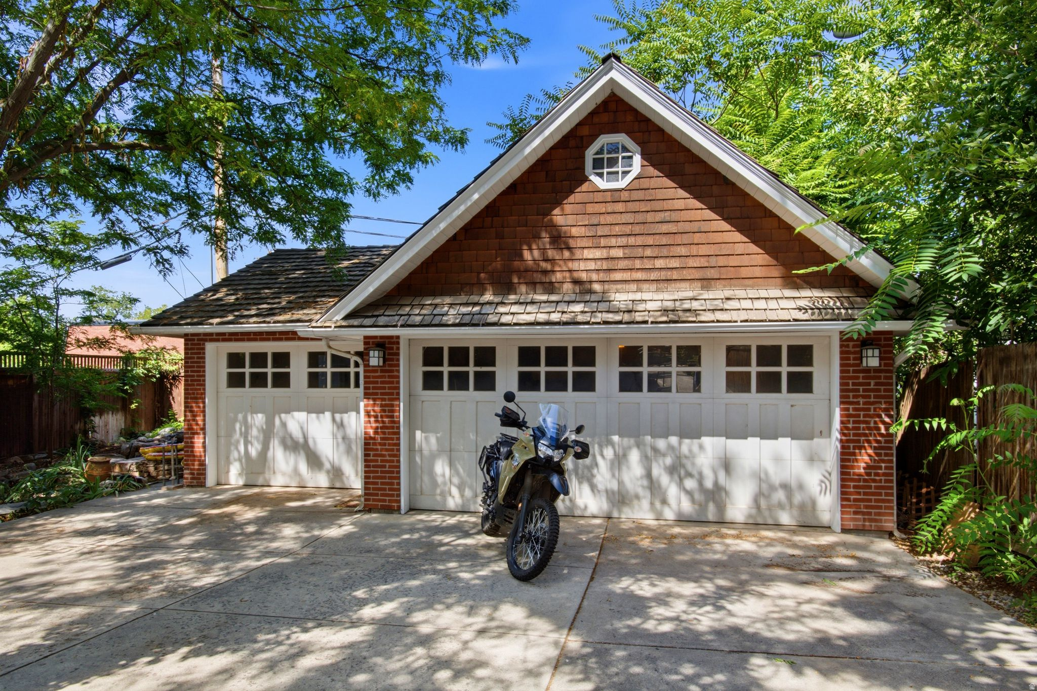 main property photo 64