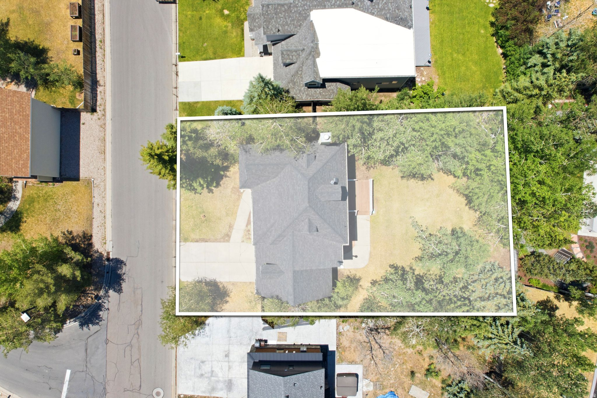 main property photo 43