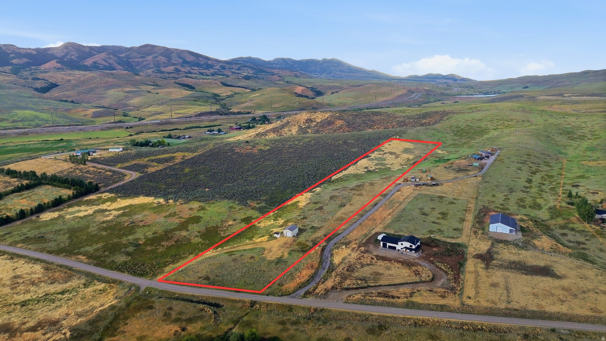 main property photo 8