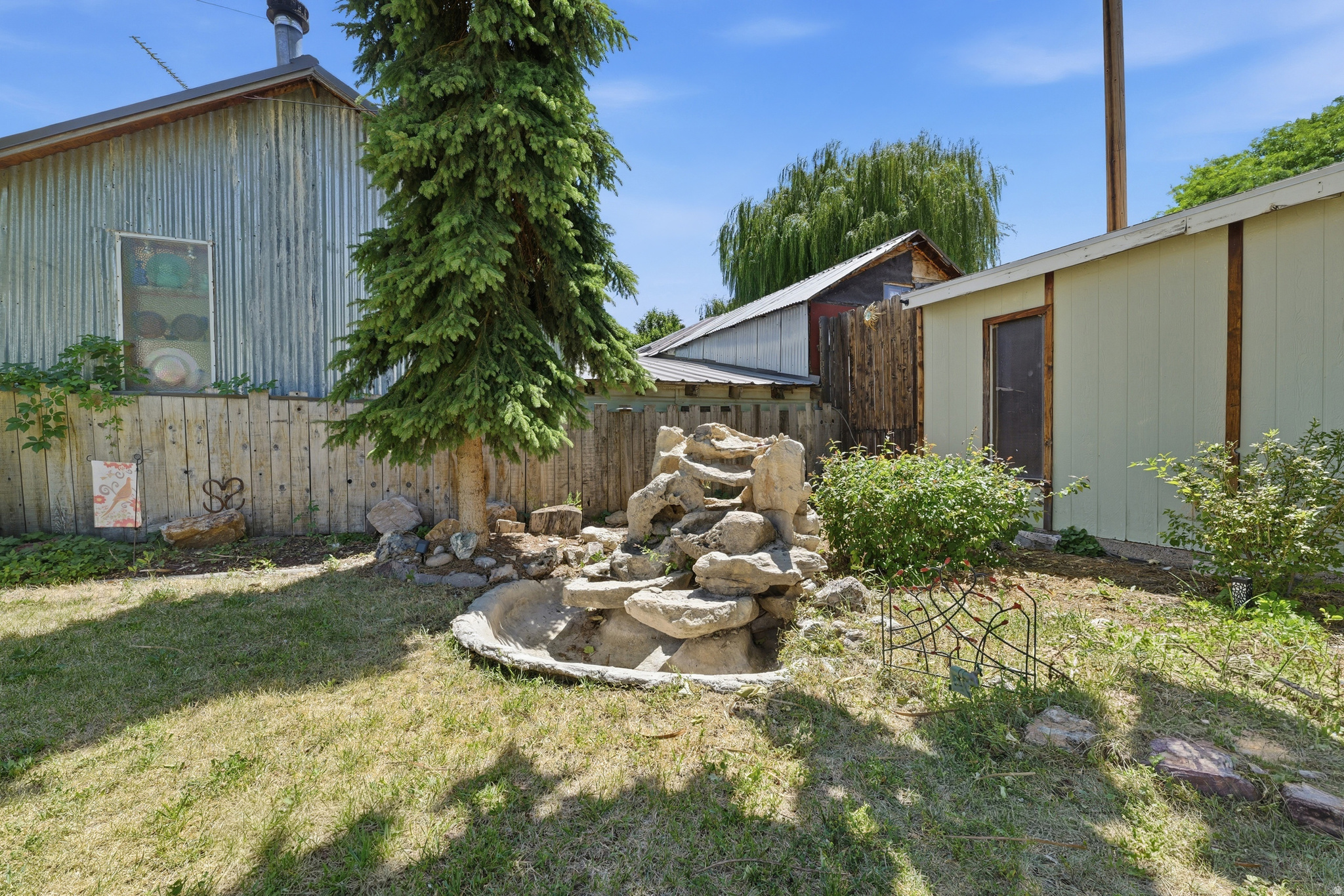 main property photo 8