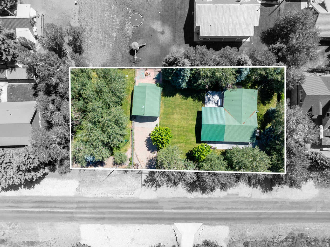 main property photo 32