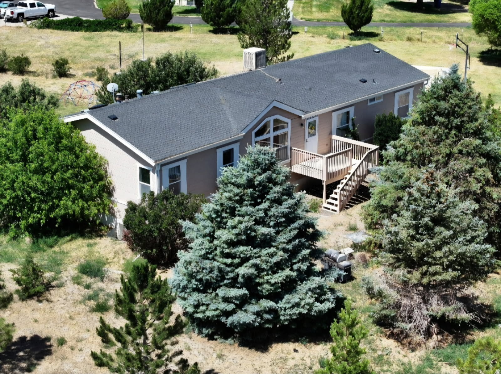 main property photo 14