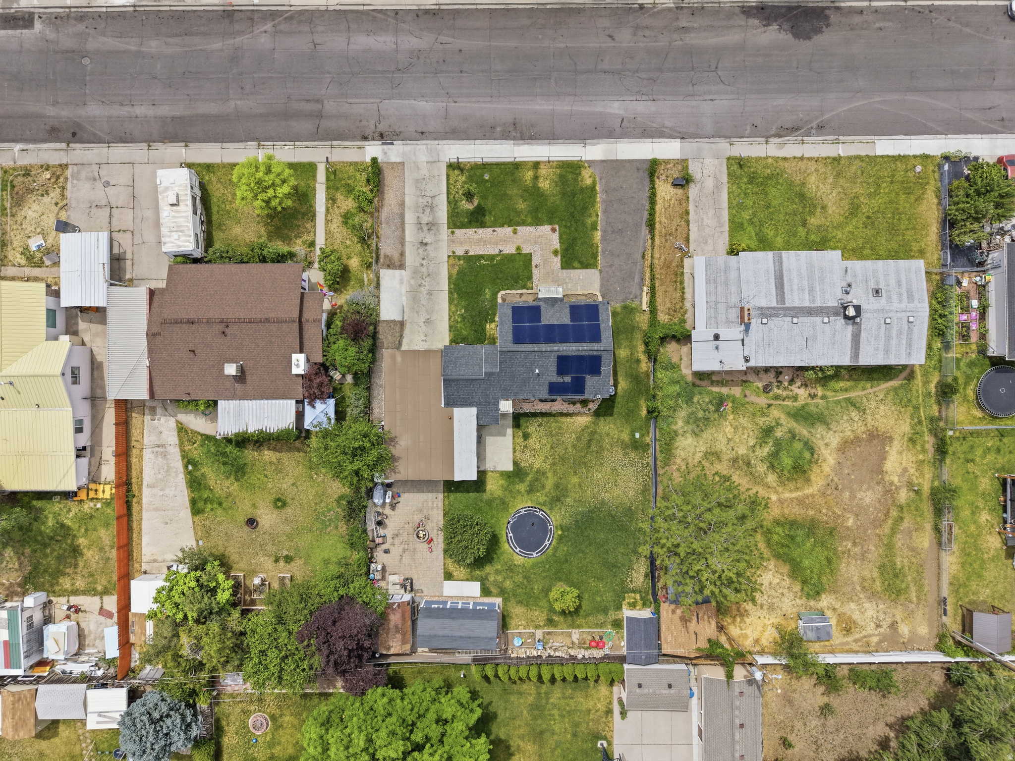 main property photo 28