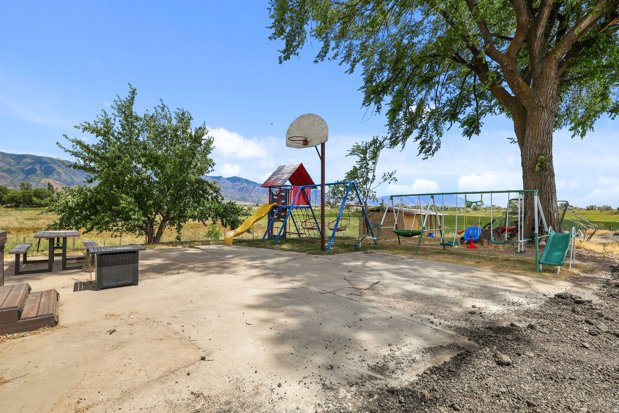 main property photo 26