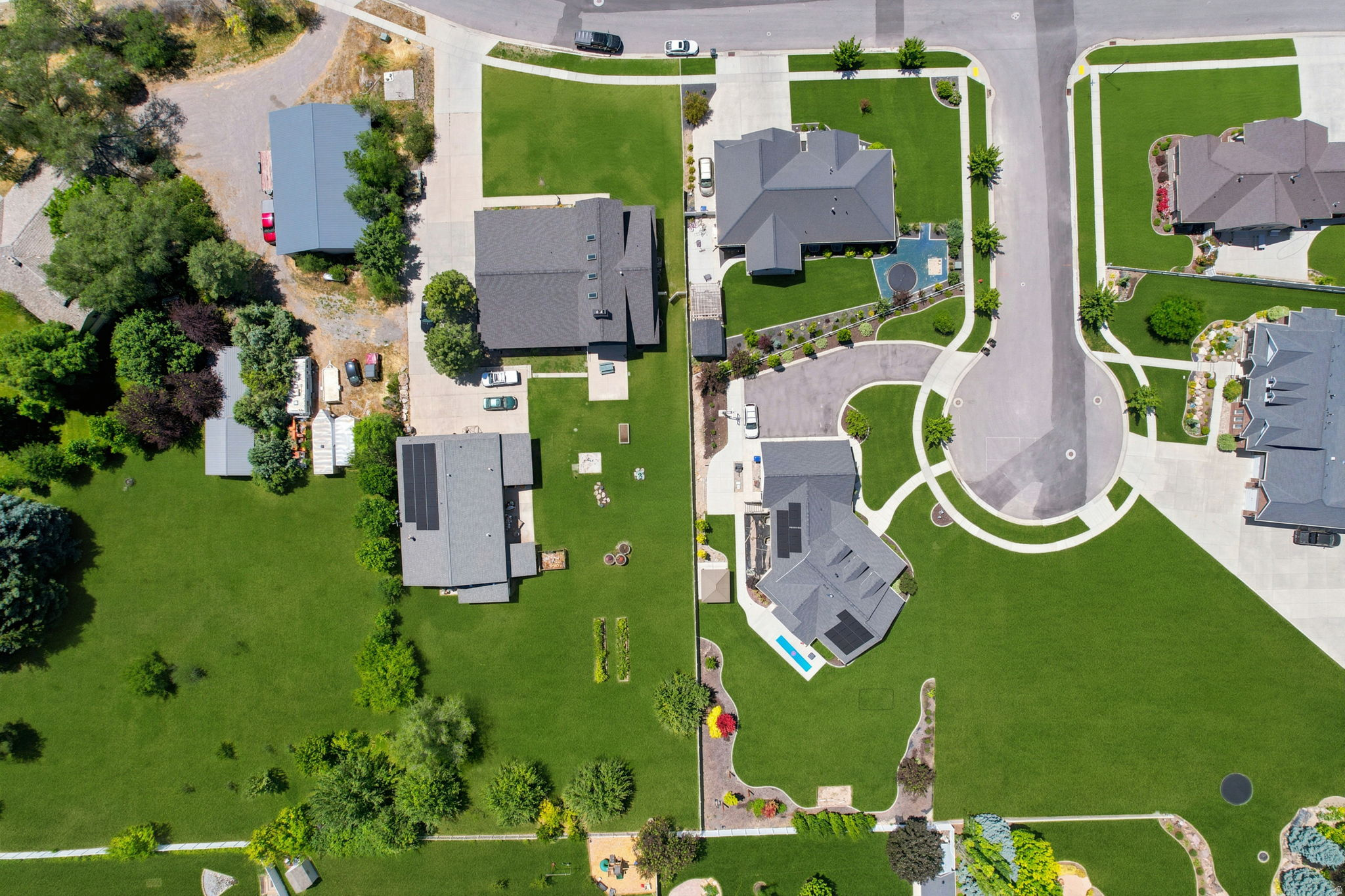 main property photo 15