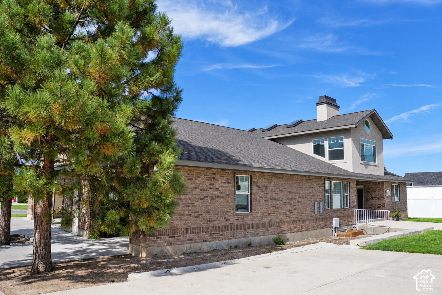 main property photo 81