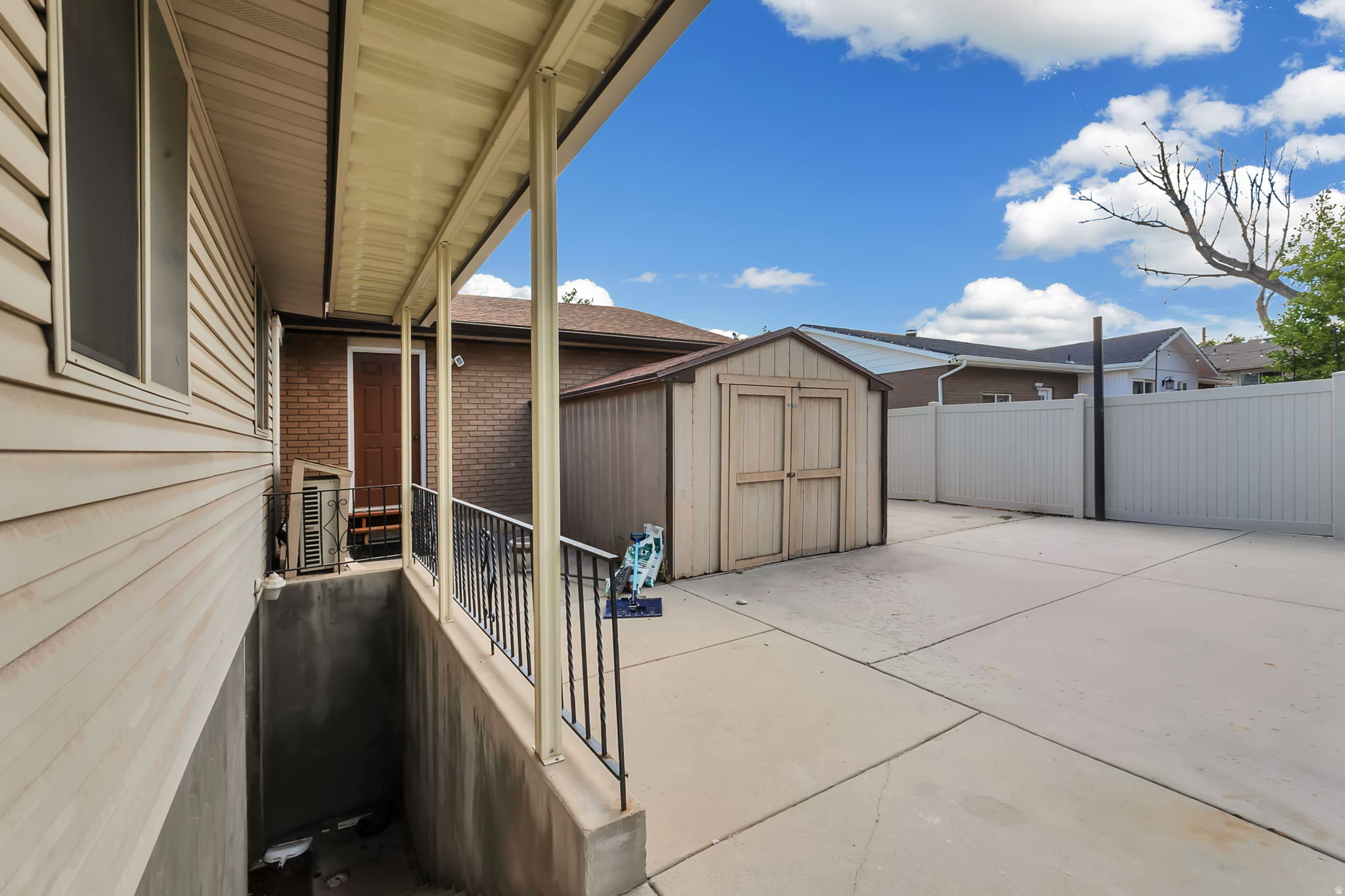 main property photo 39