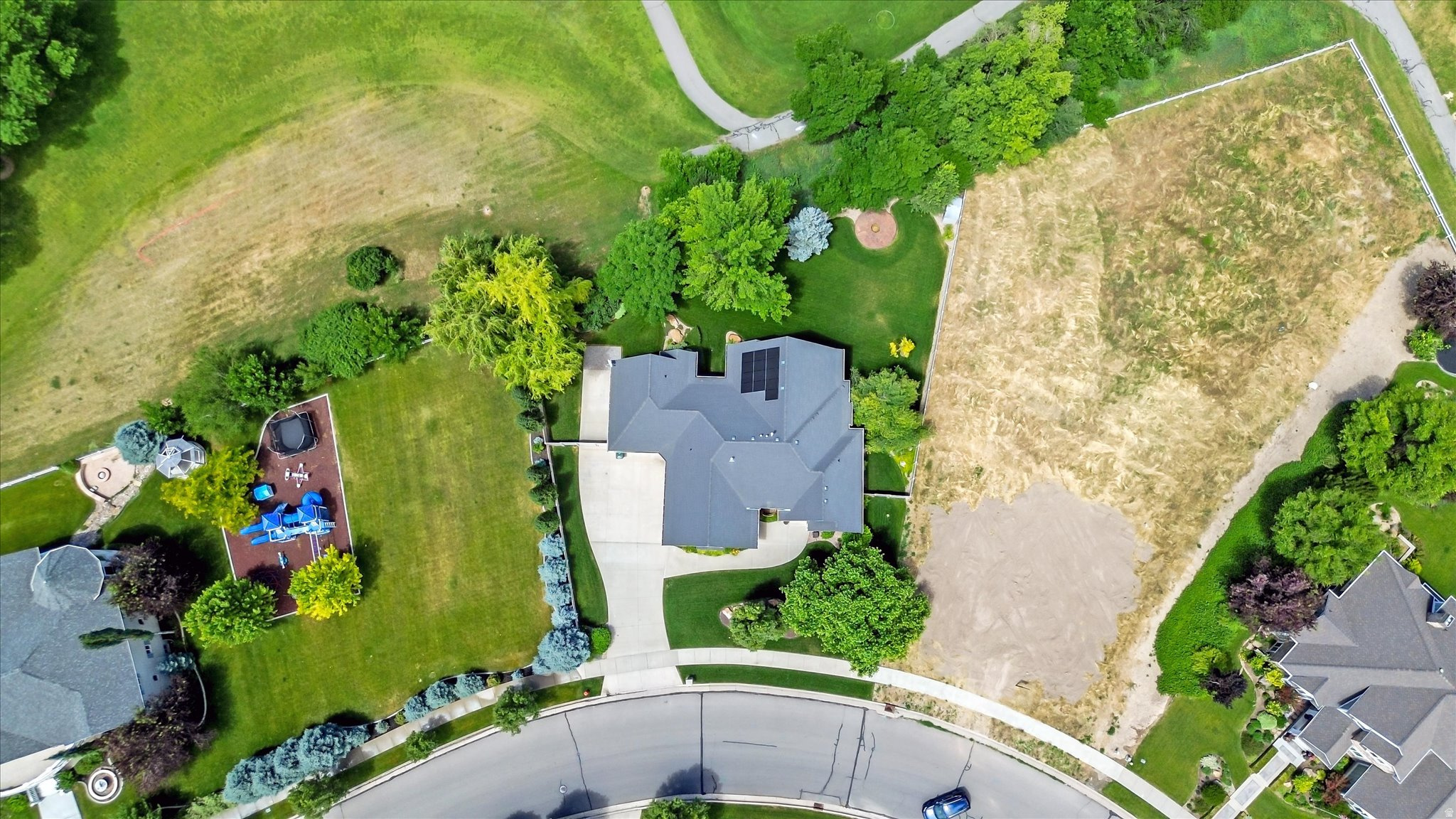 main property photo 60