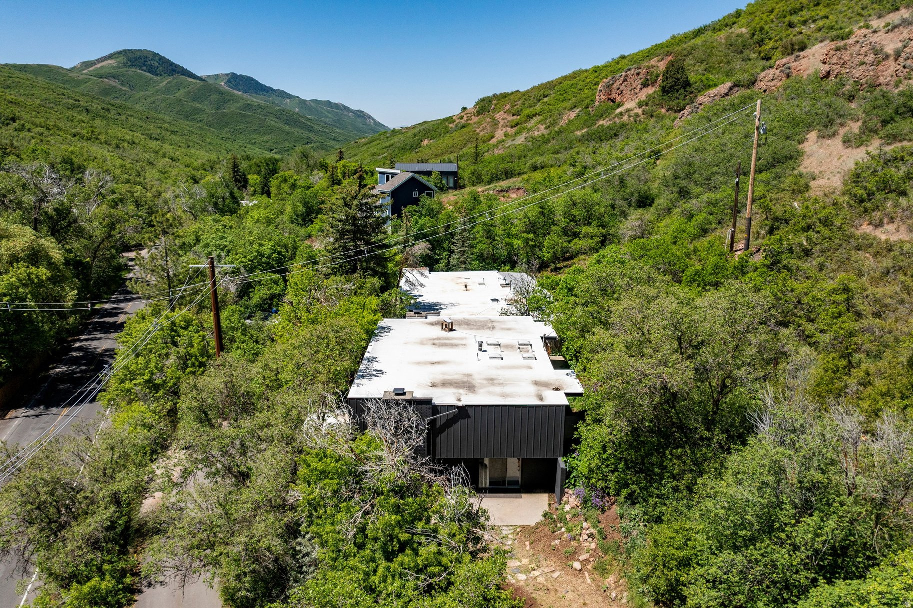 main property photo 20
