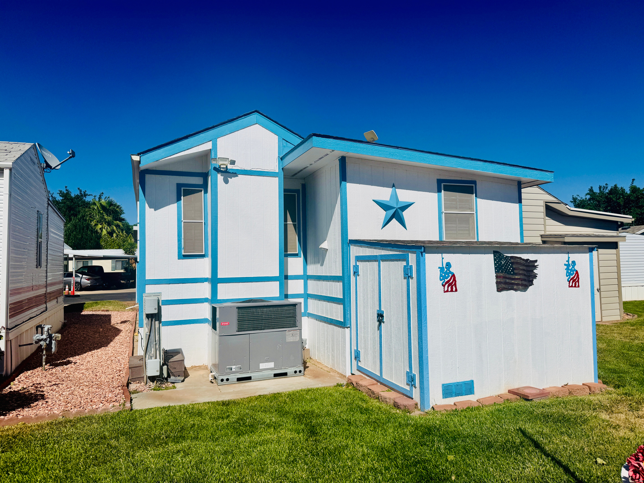 main property photo 17