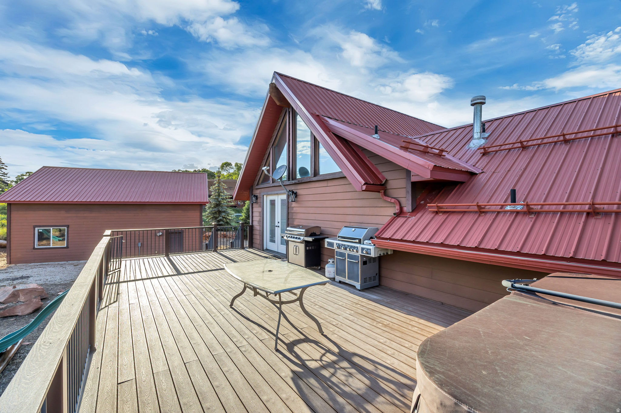 main property photo 27