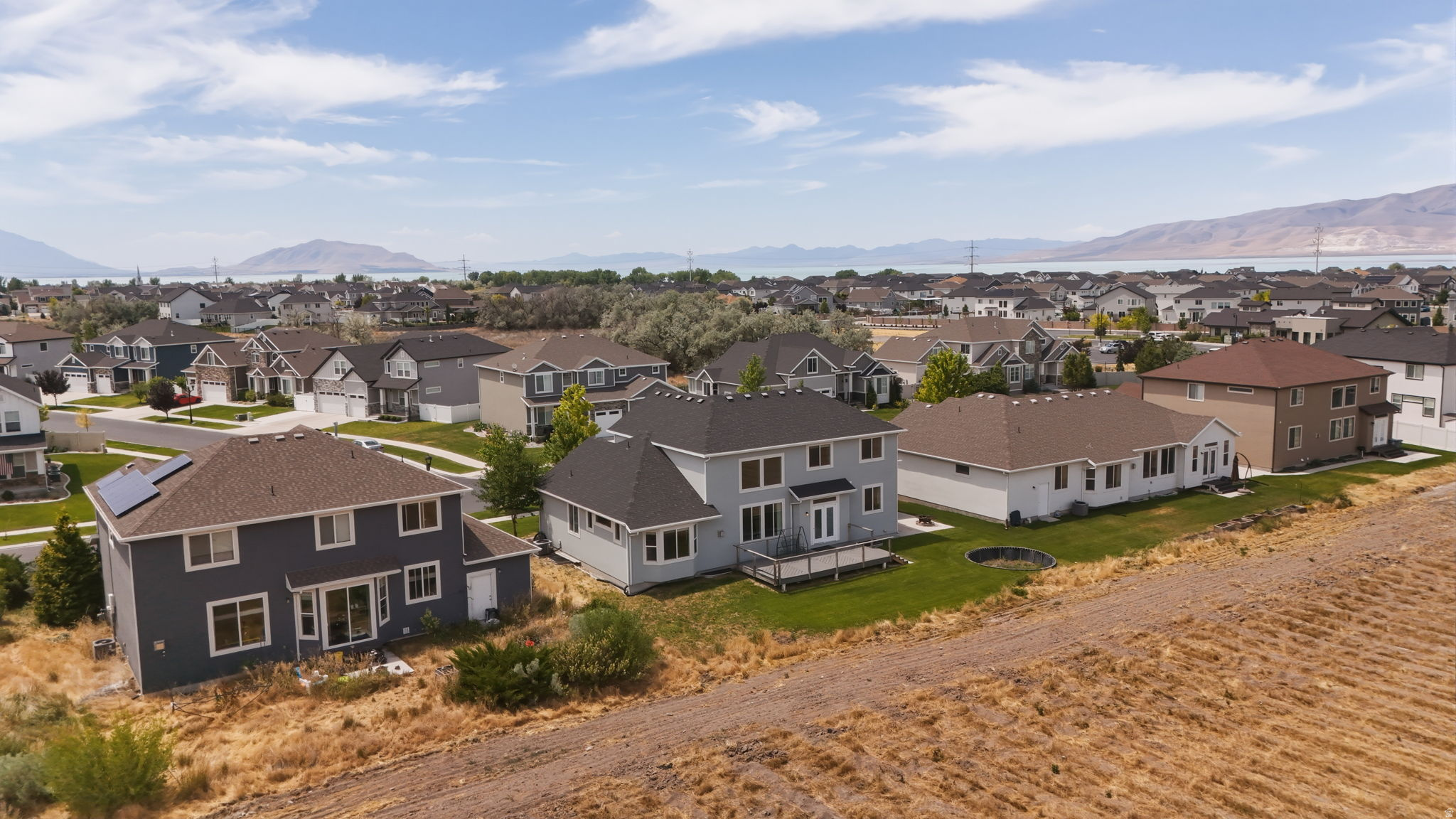 main property photo 45