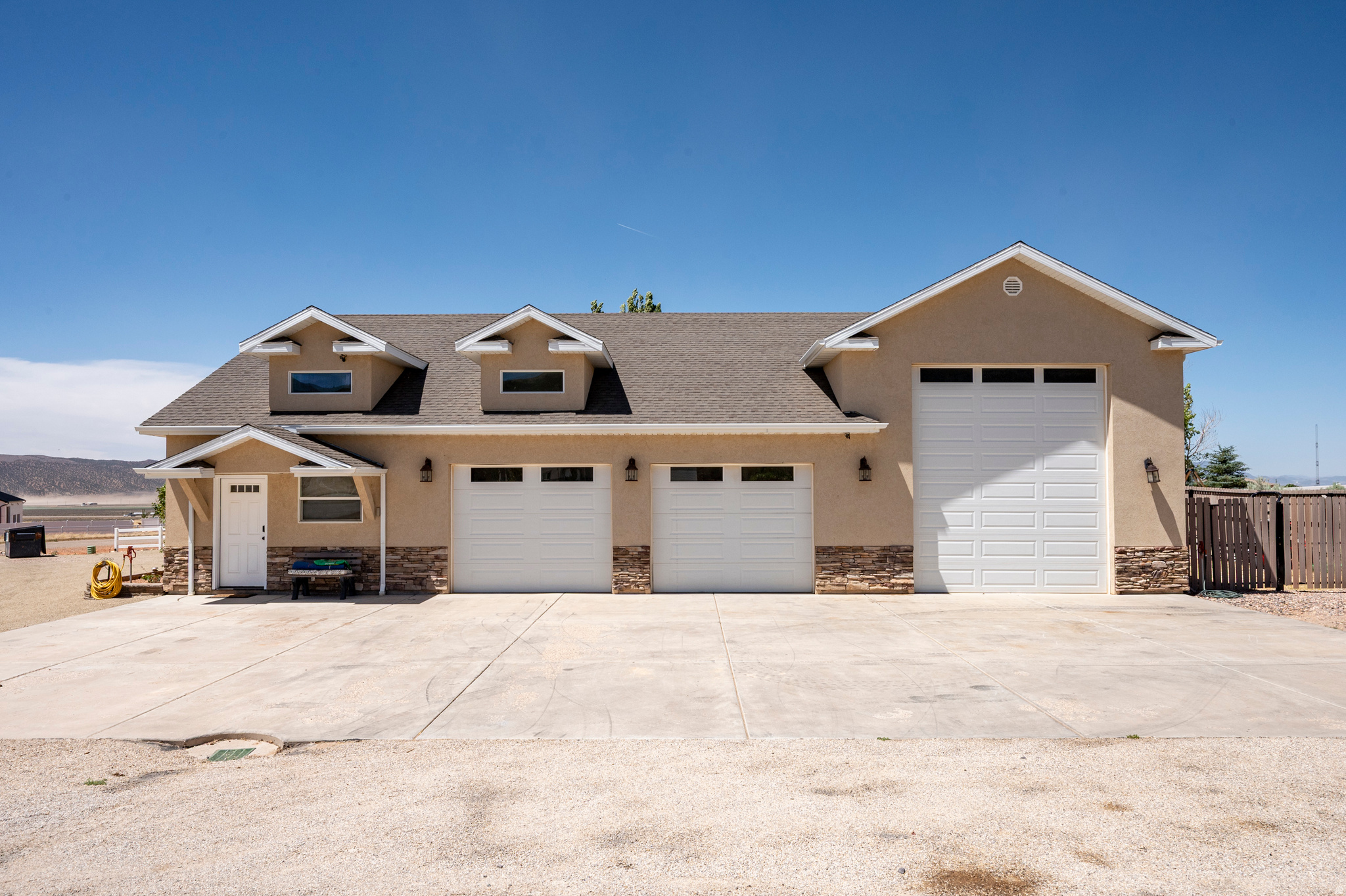 main property photo 74