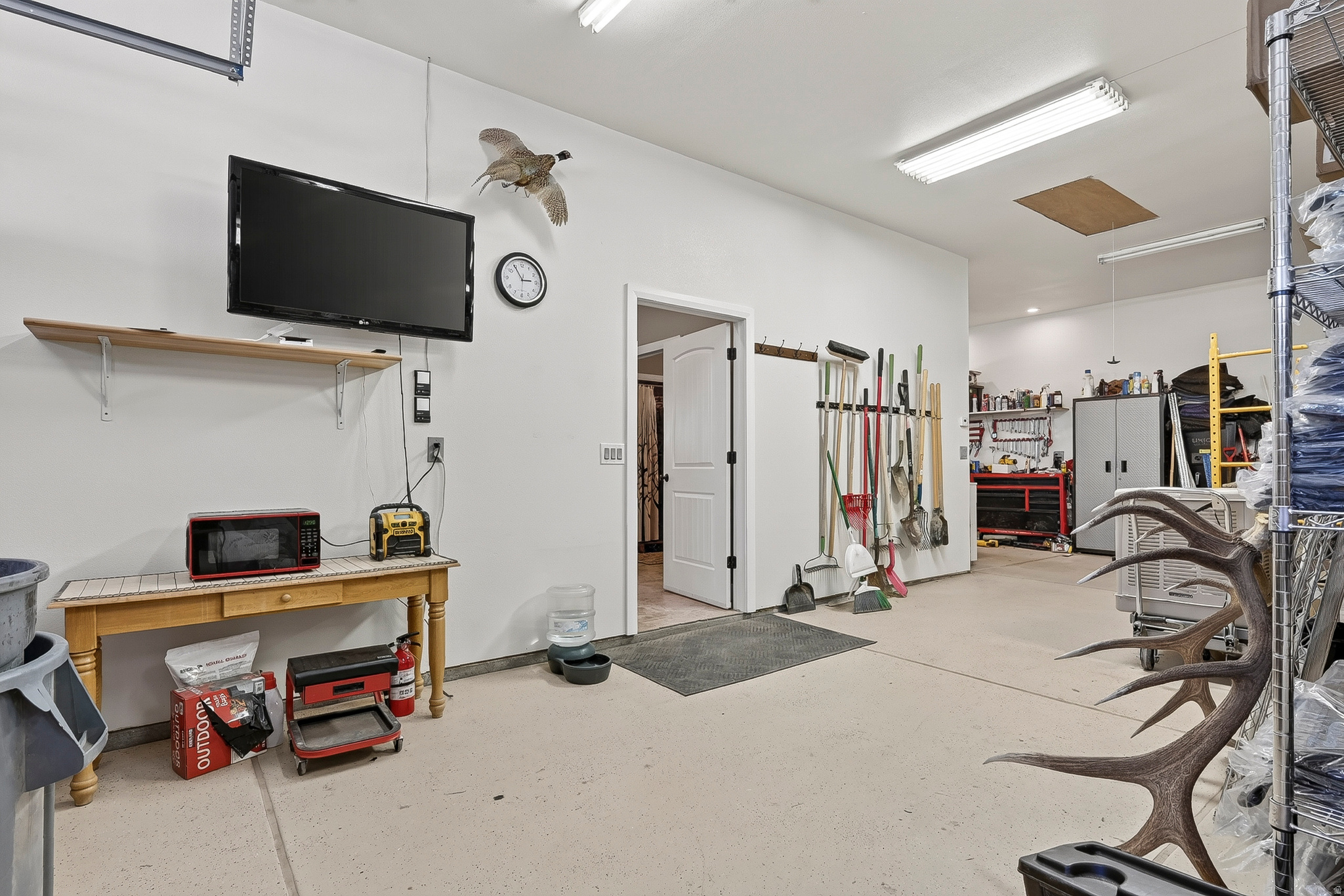 main property photo 79