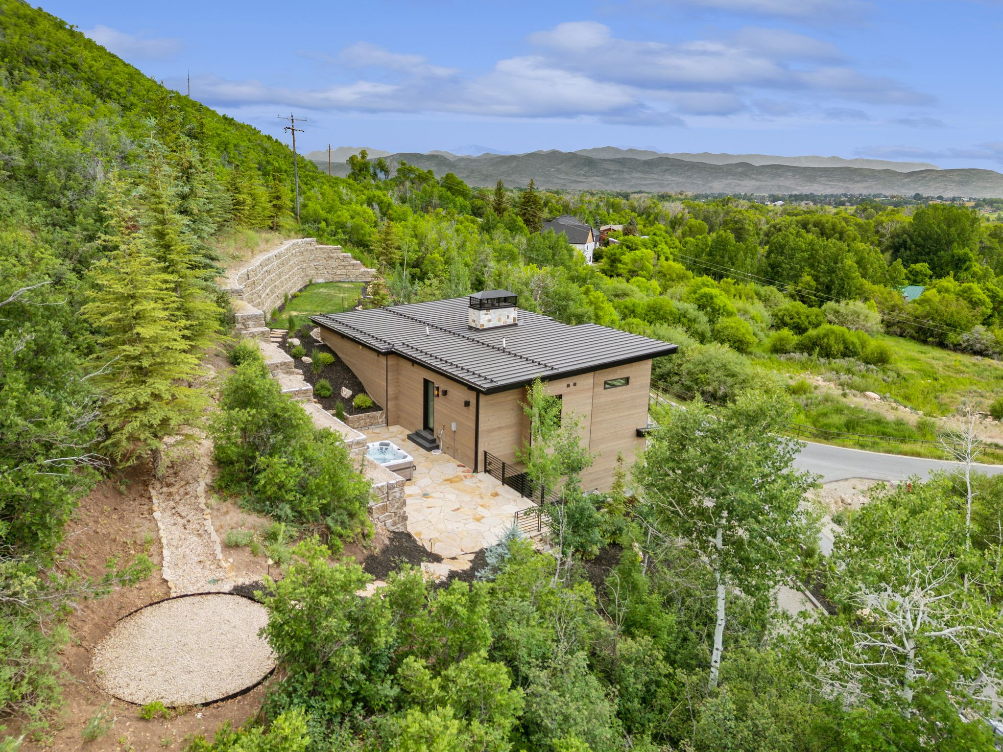 main property photo 50