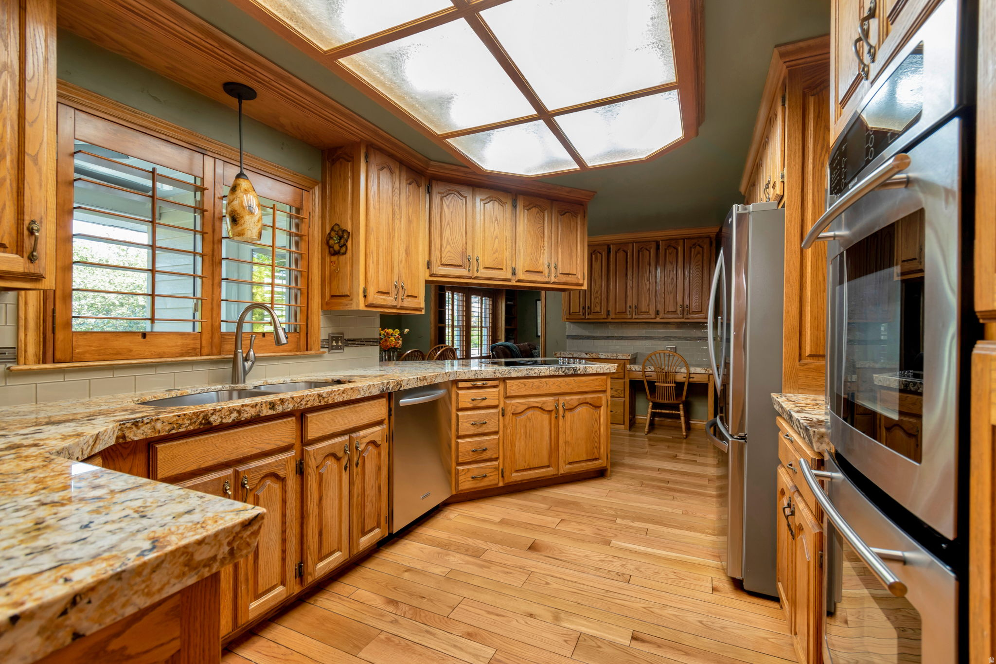 main property photo 10