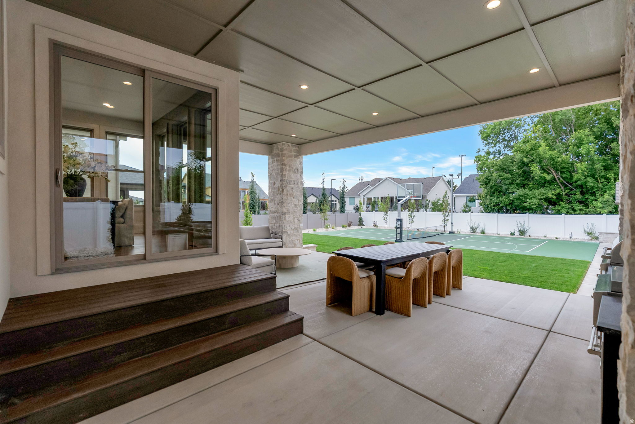 main property photo 80