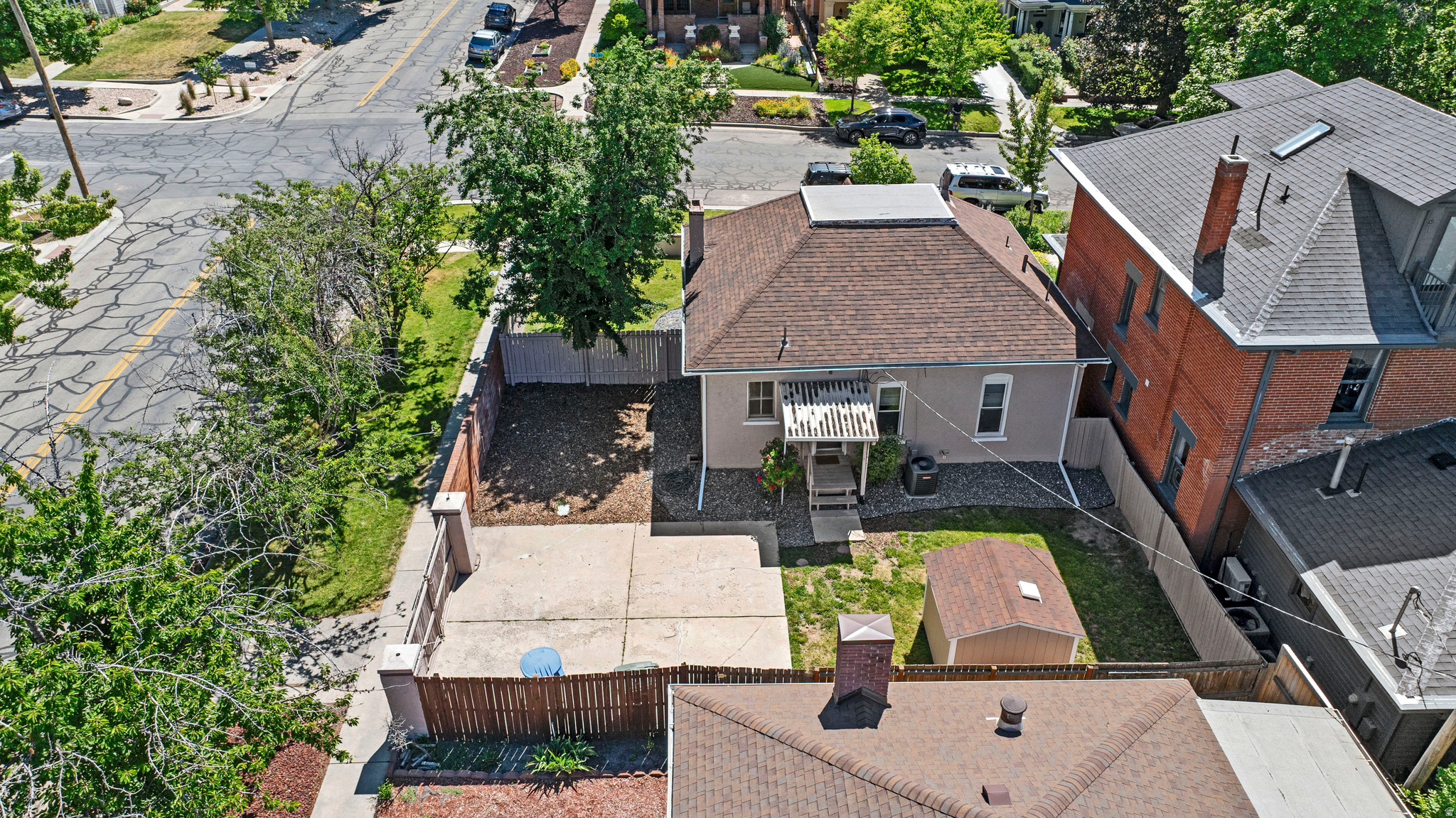 main property photo 26
