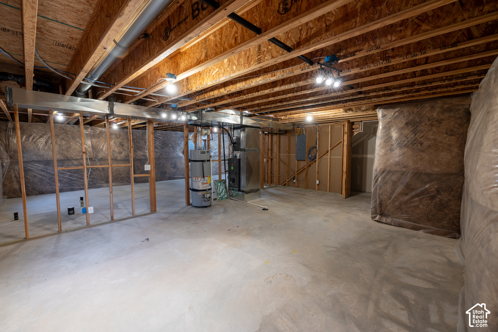 main property photo 42