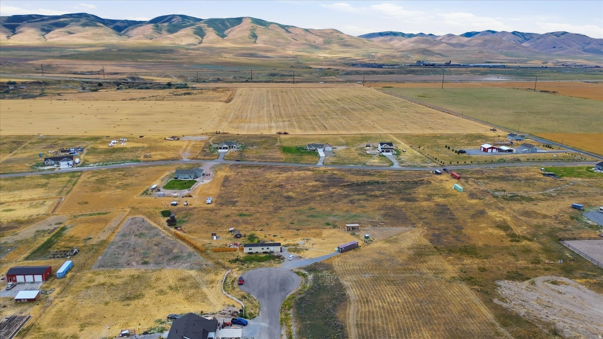 main property photo 25