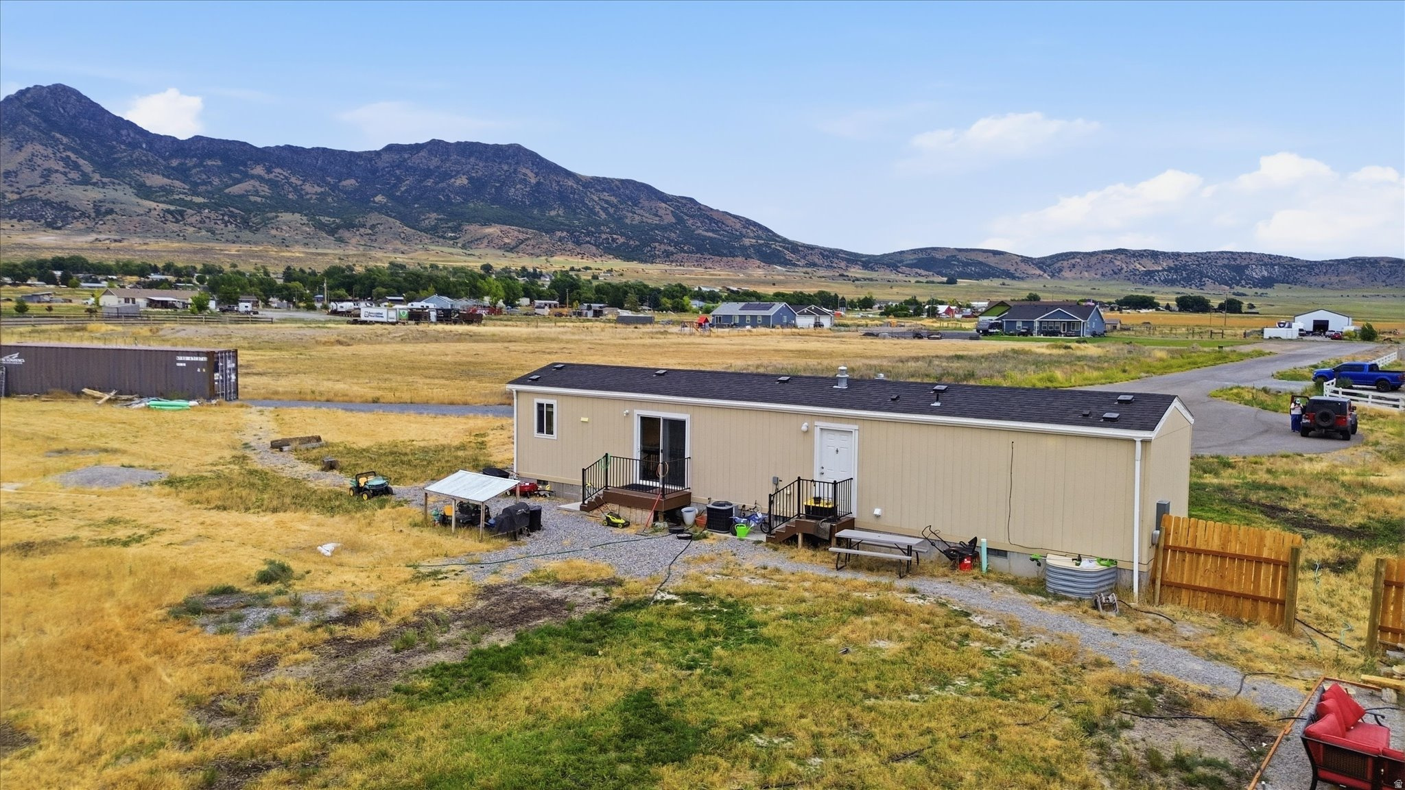 main property photo 41