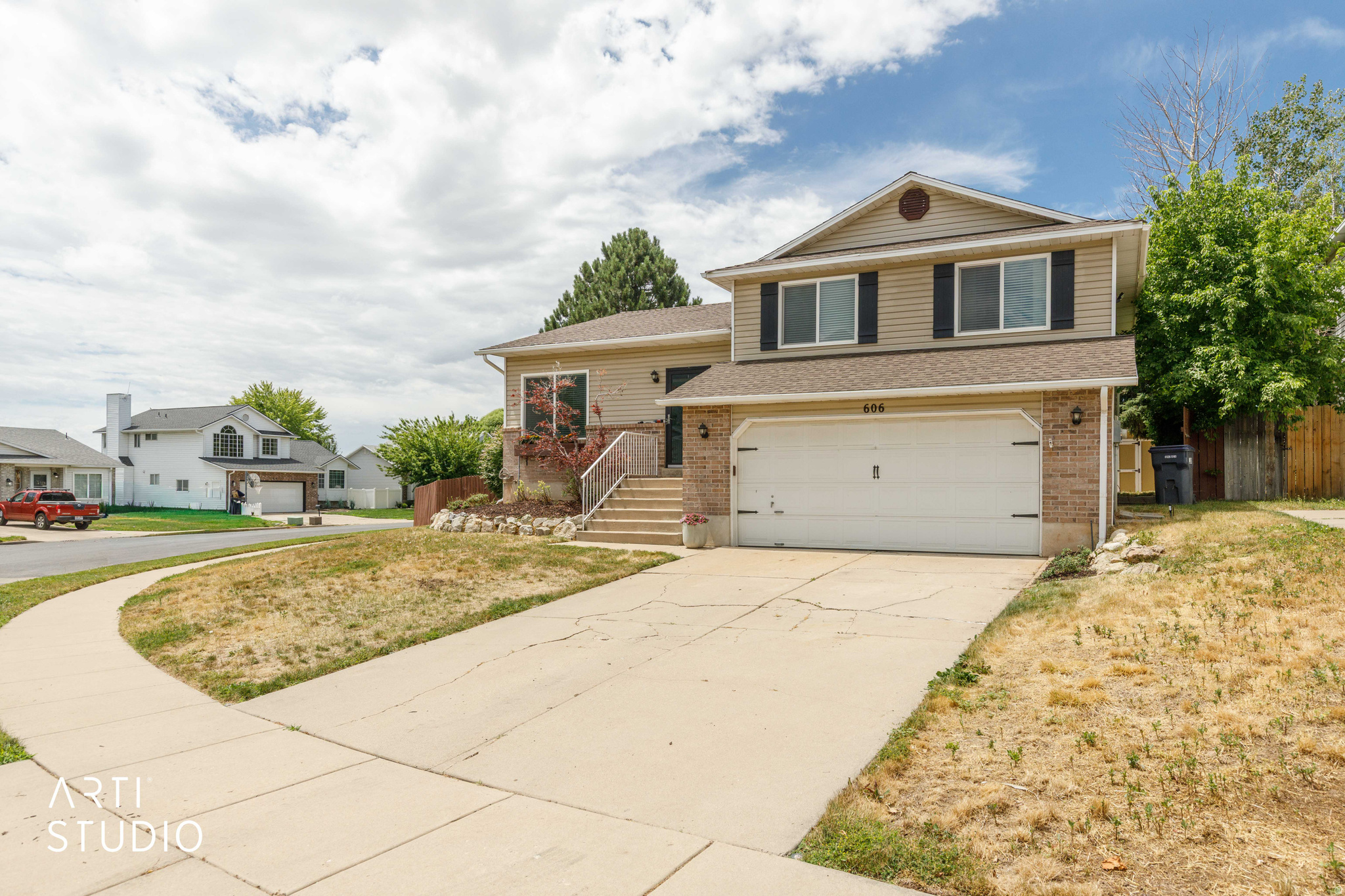 main property photo 3
