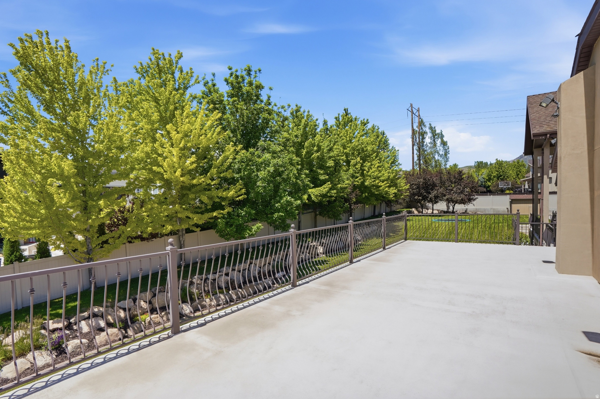 main property photo 78