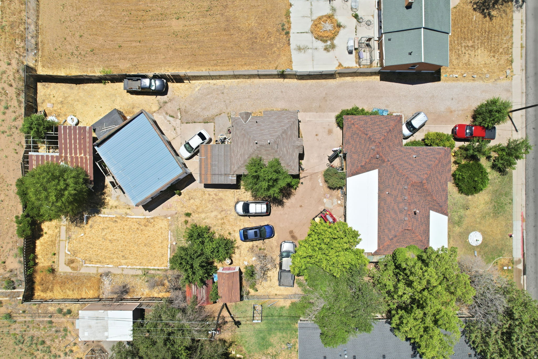 main property photo 34