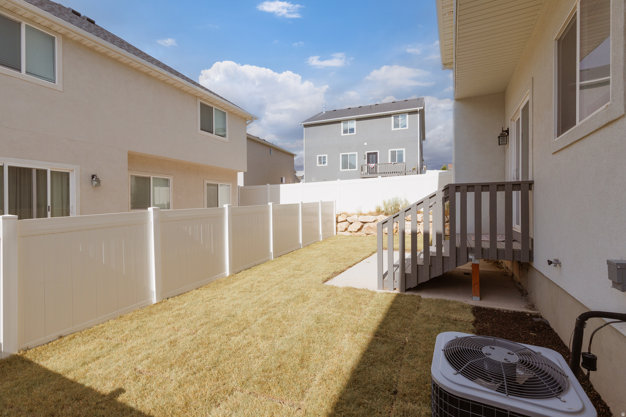 main property photo 27