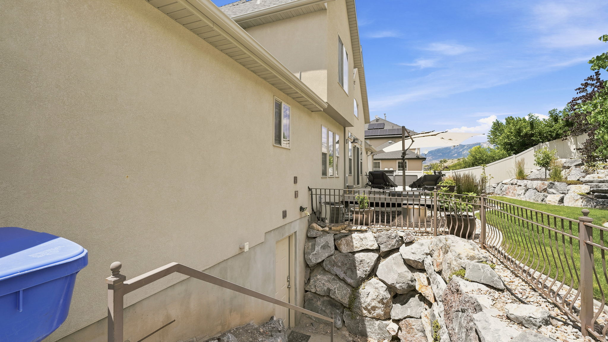 main property photo 39