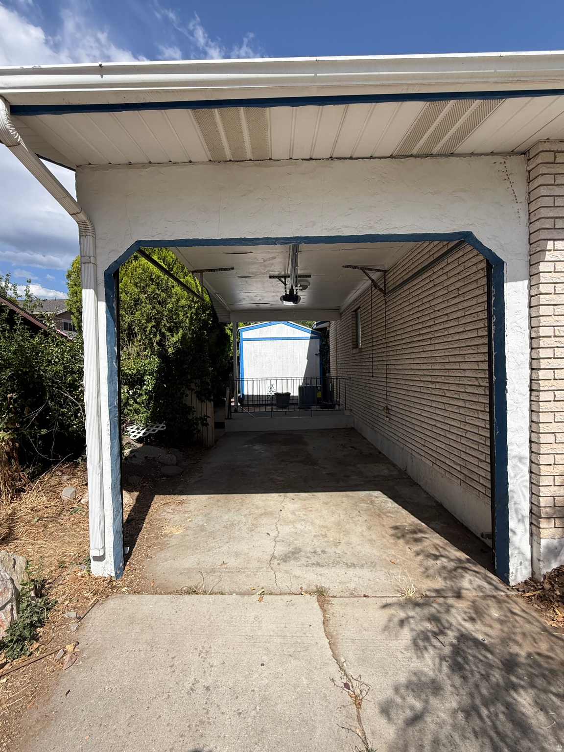 main property photo 37