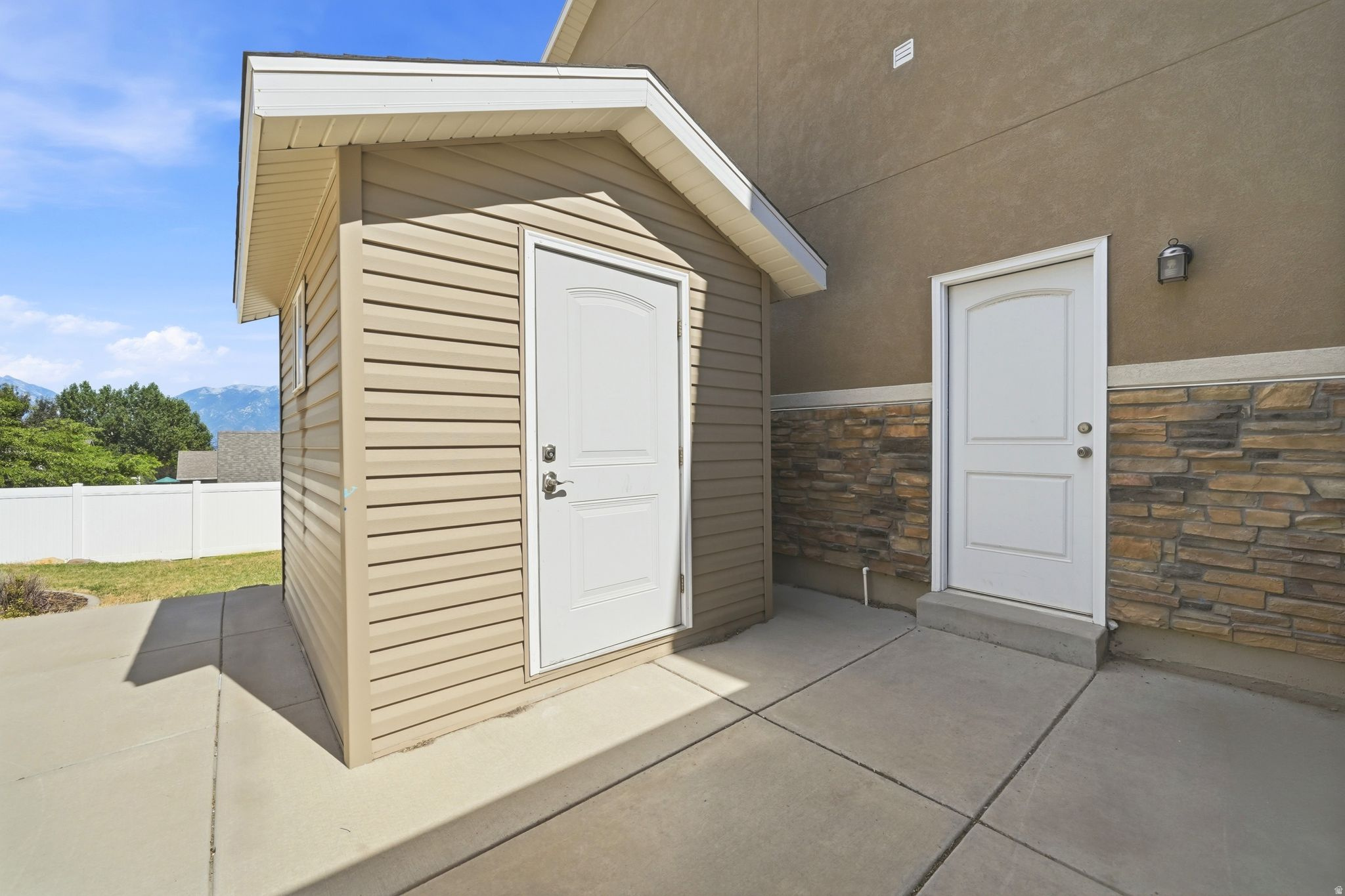 main property photo 64