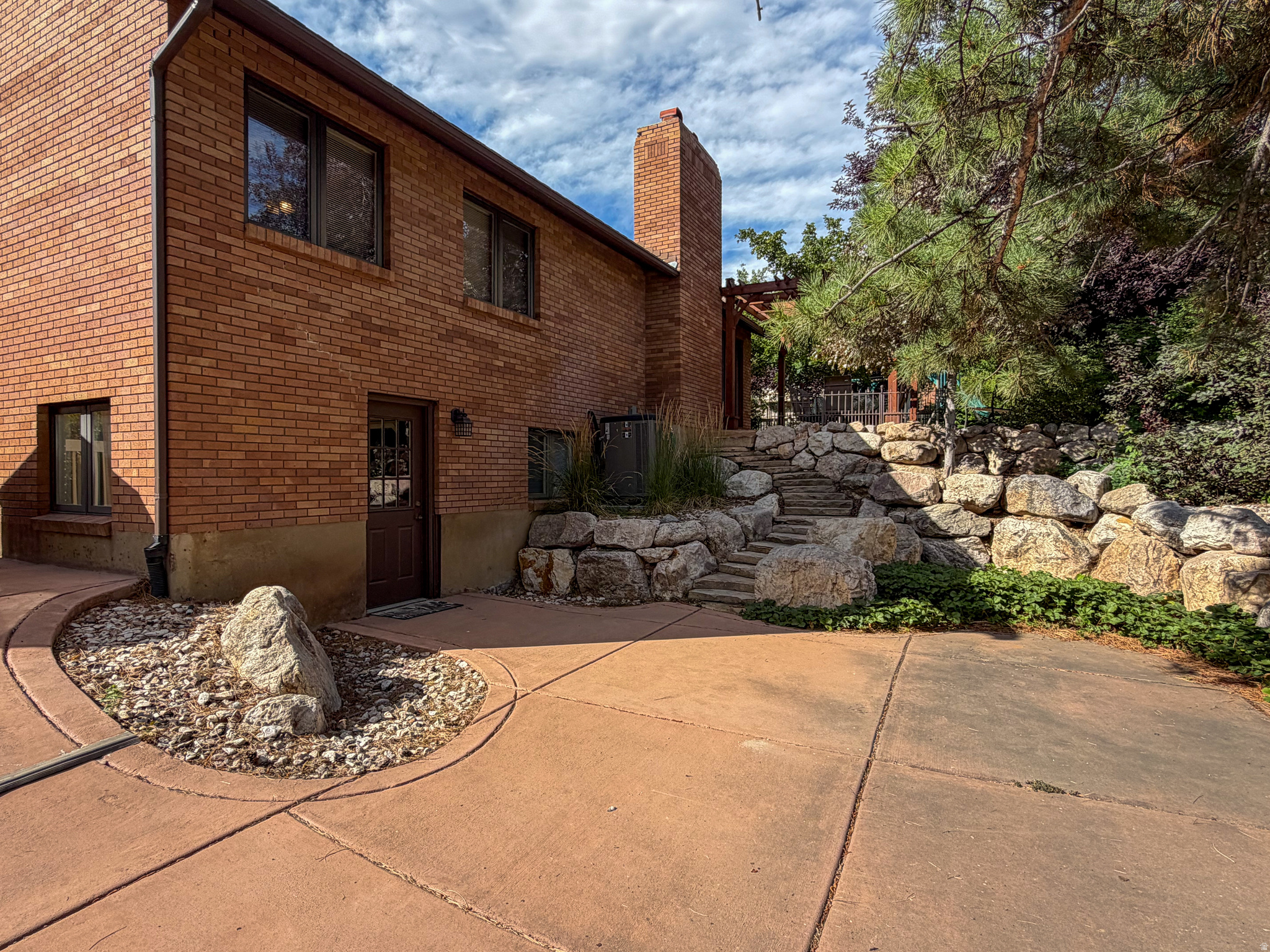 main property photo 51