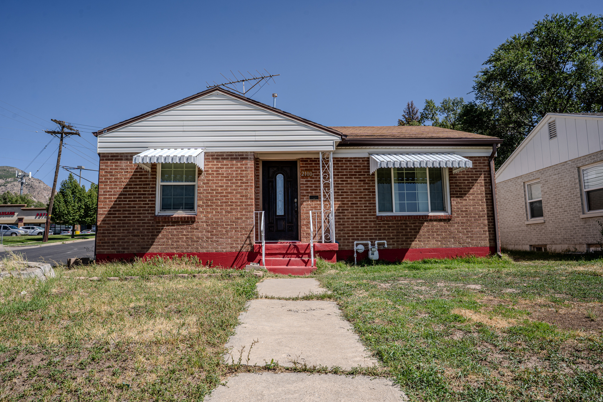main property photo 13