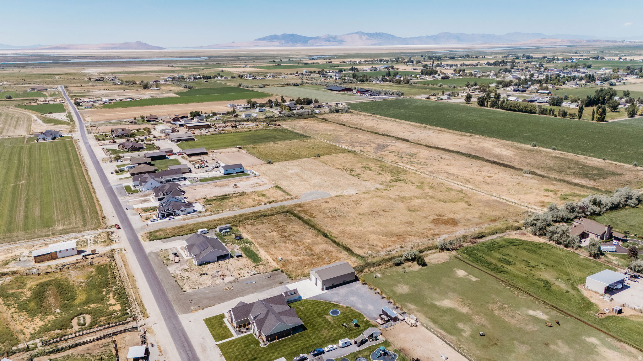 main property photo 10