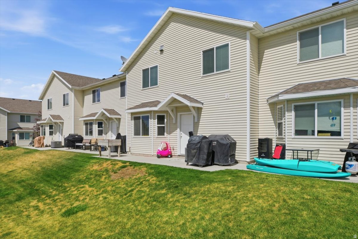 main property photo 17
