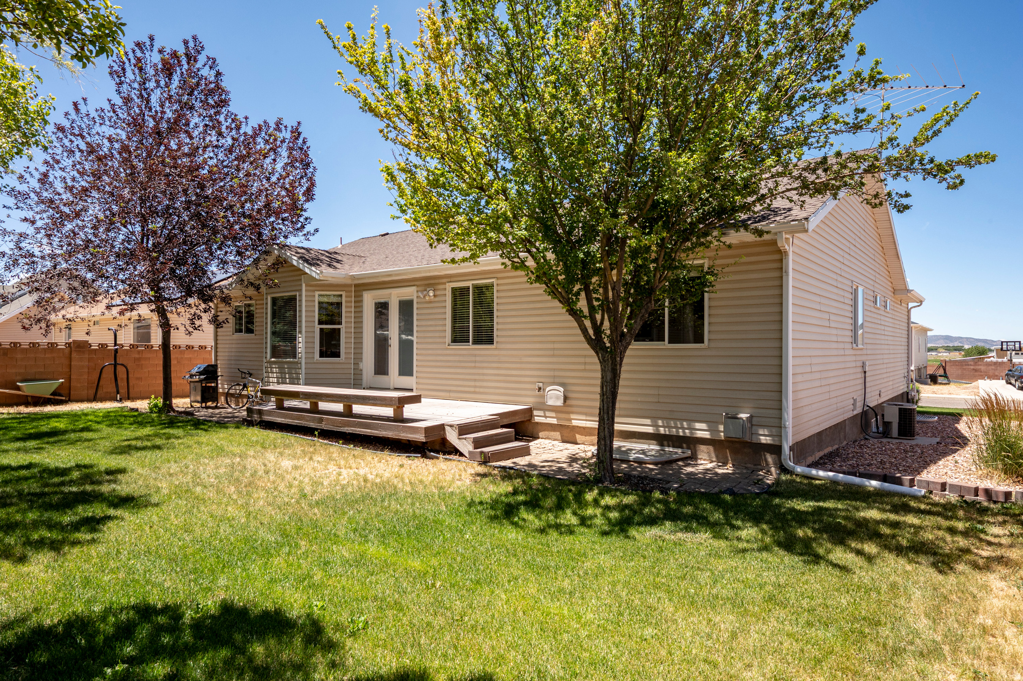 main property photo 47